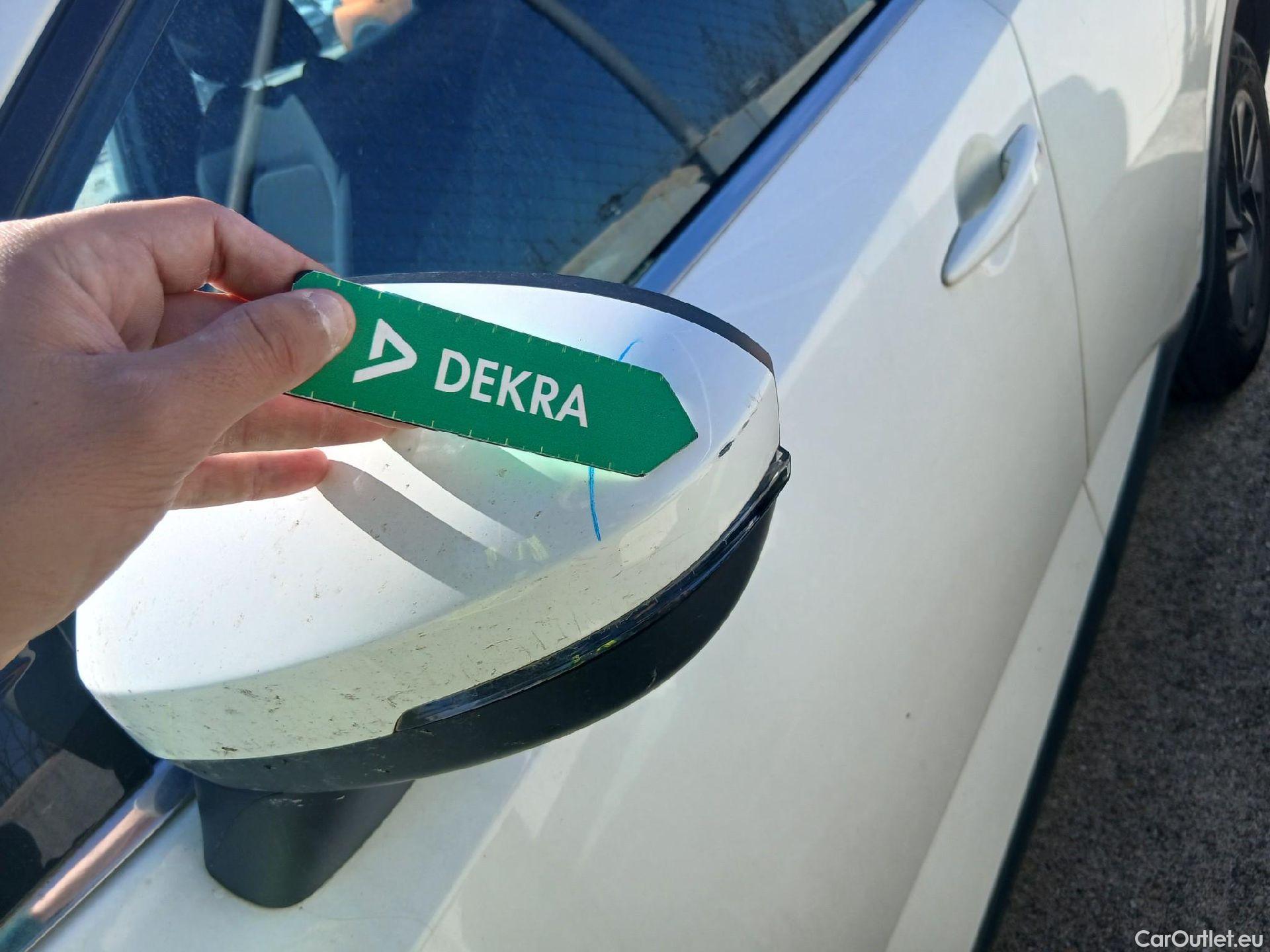  Nissan  Qashqai NISSAN  / 2021 / 5P / todoterreno DIG-T 103kW (140CV) mHEV 4x2 Acenta #14