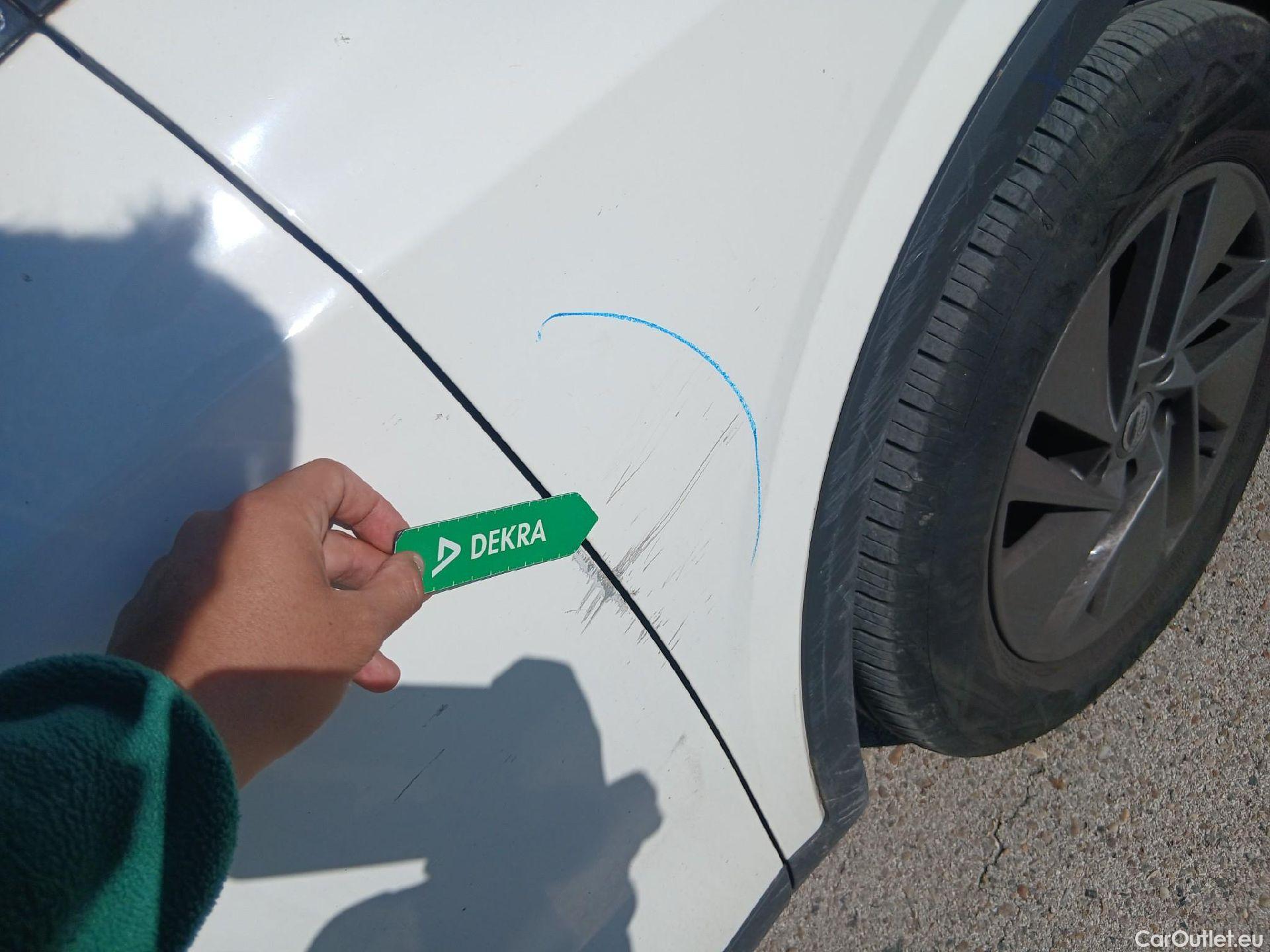  Nissan  Qashqai NISSAN  / 2021 / 5P / todoterreno DIG-T 103kW (140CV) mHEV 4x2 Acenta #48