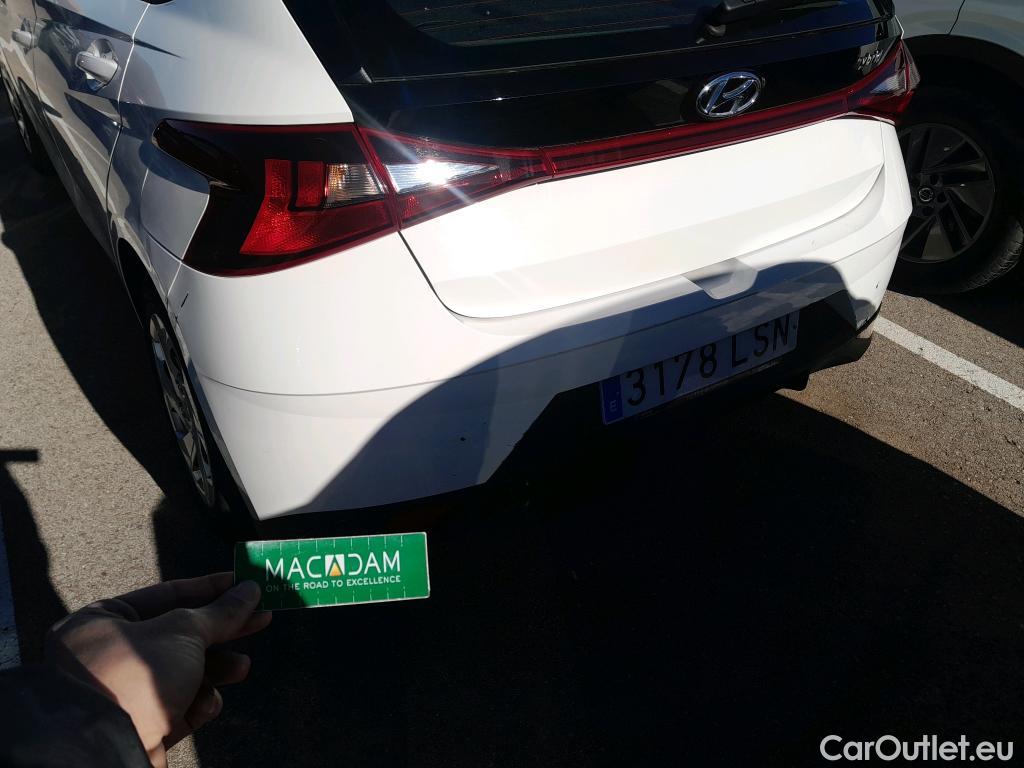  Hyundai  i20 HYUNDAI  / 2020 / 5P / berlina con portón 1.0 TGDI 74kW (100CV) 48V Essence #25