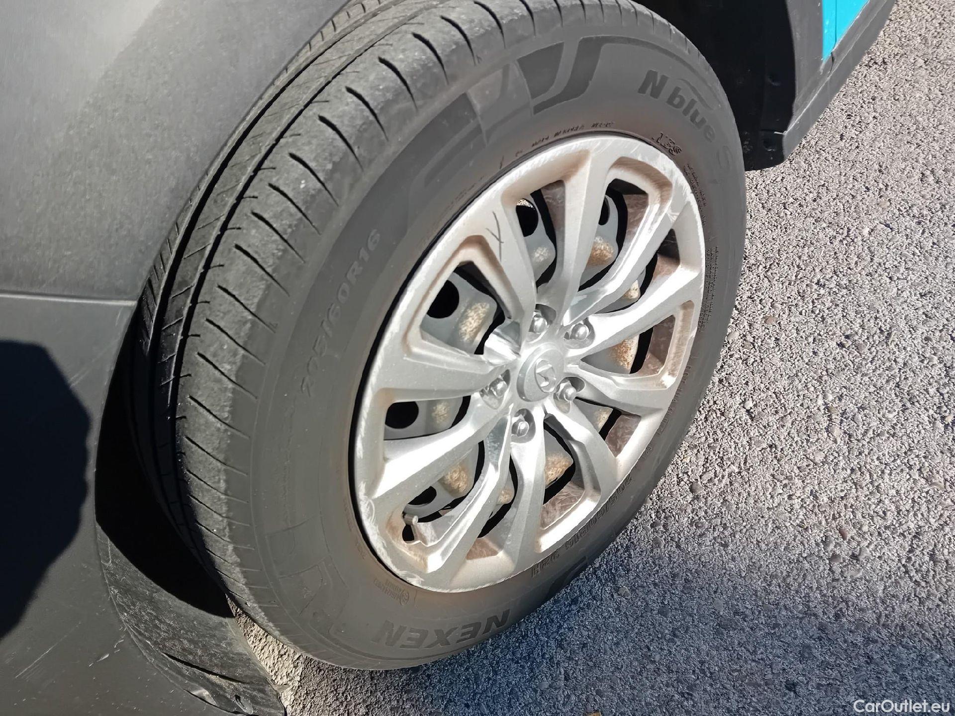  Hyundai  Konna HYUNDAI Kona / 2020 / 5P / todoterreno 1.0 TGDI Klass 4X2 #6