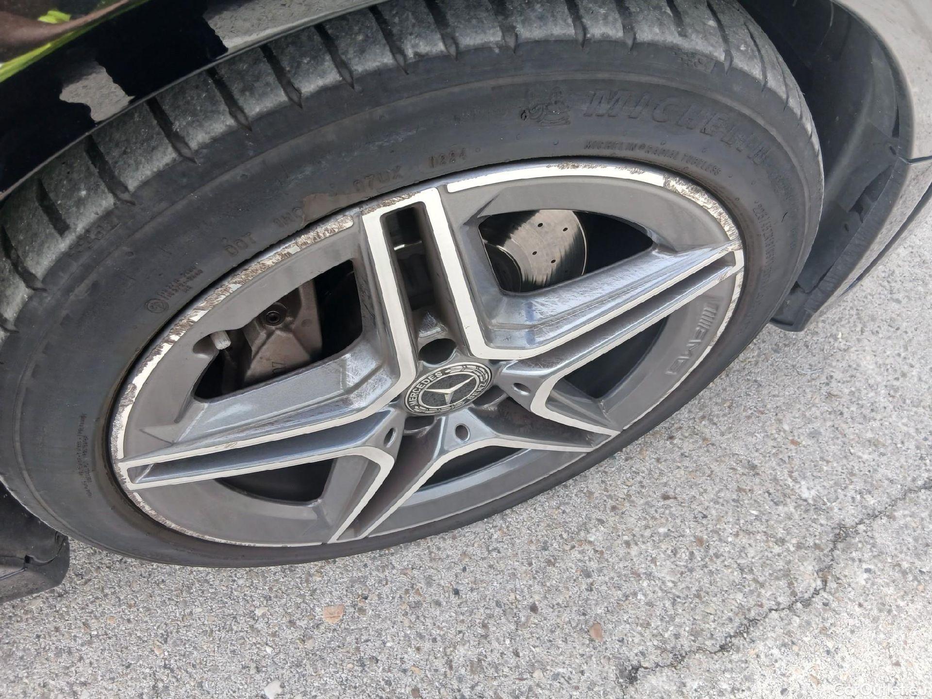  Mercedes  C-Klasse MERCEDES-BENZ Clase C / 2018 / 4P / sedán C 220 d #28