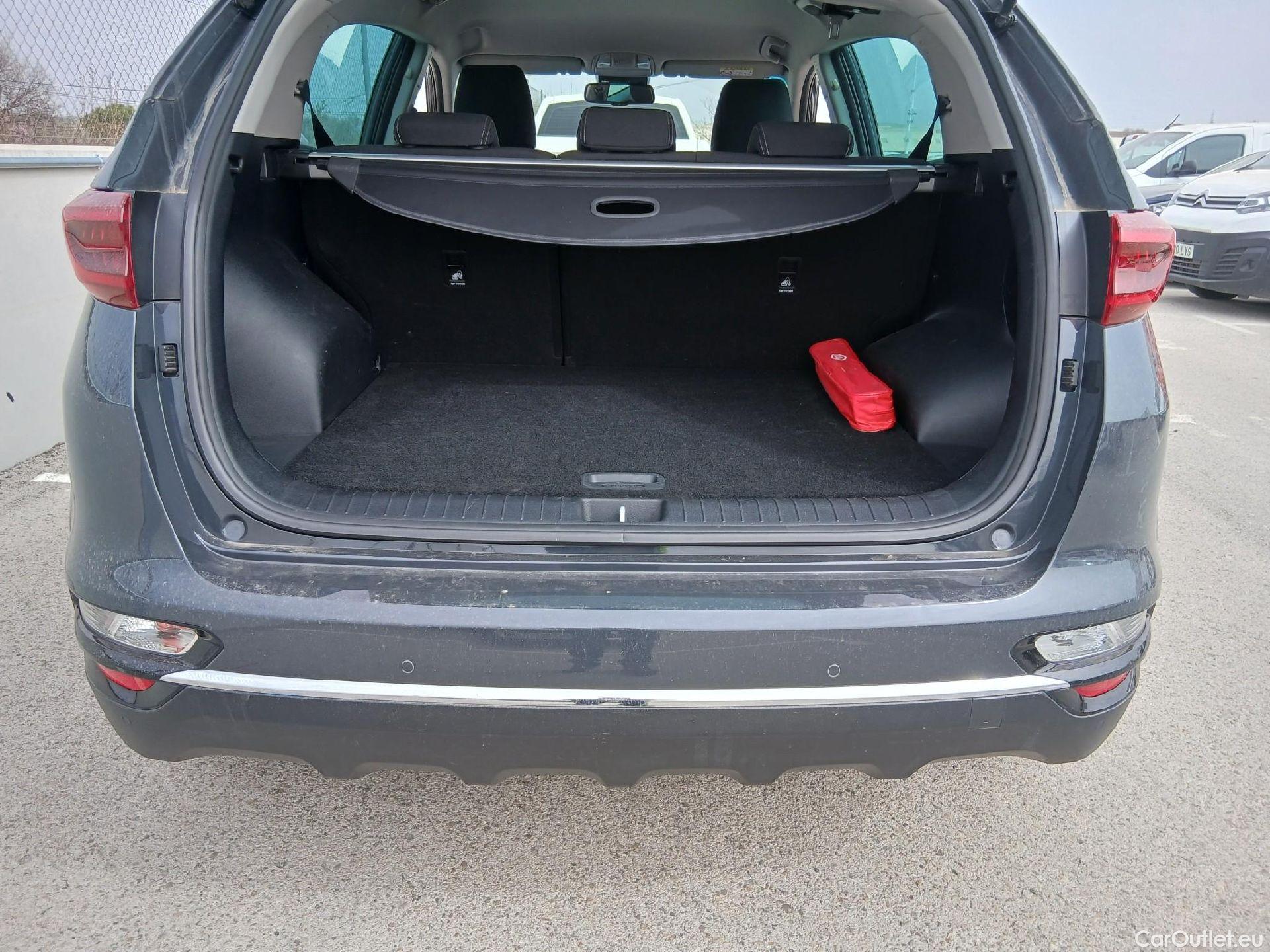  KIA  Sportage KIA  / 2018 / 5P / todoterreno 1.6 MHEV Drive Plus 100kW (136CV) 4x2 #18