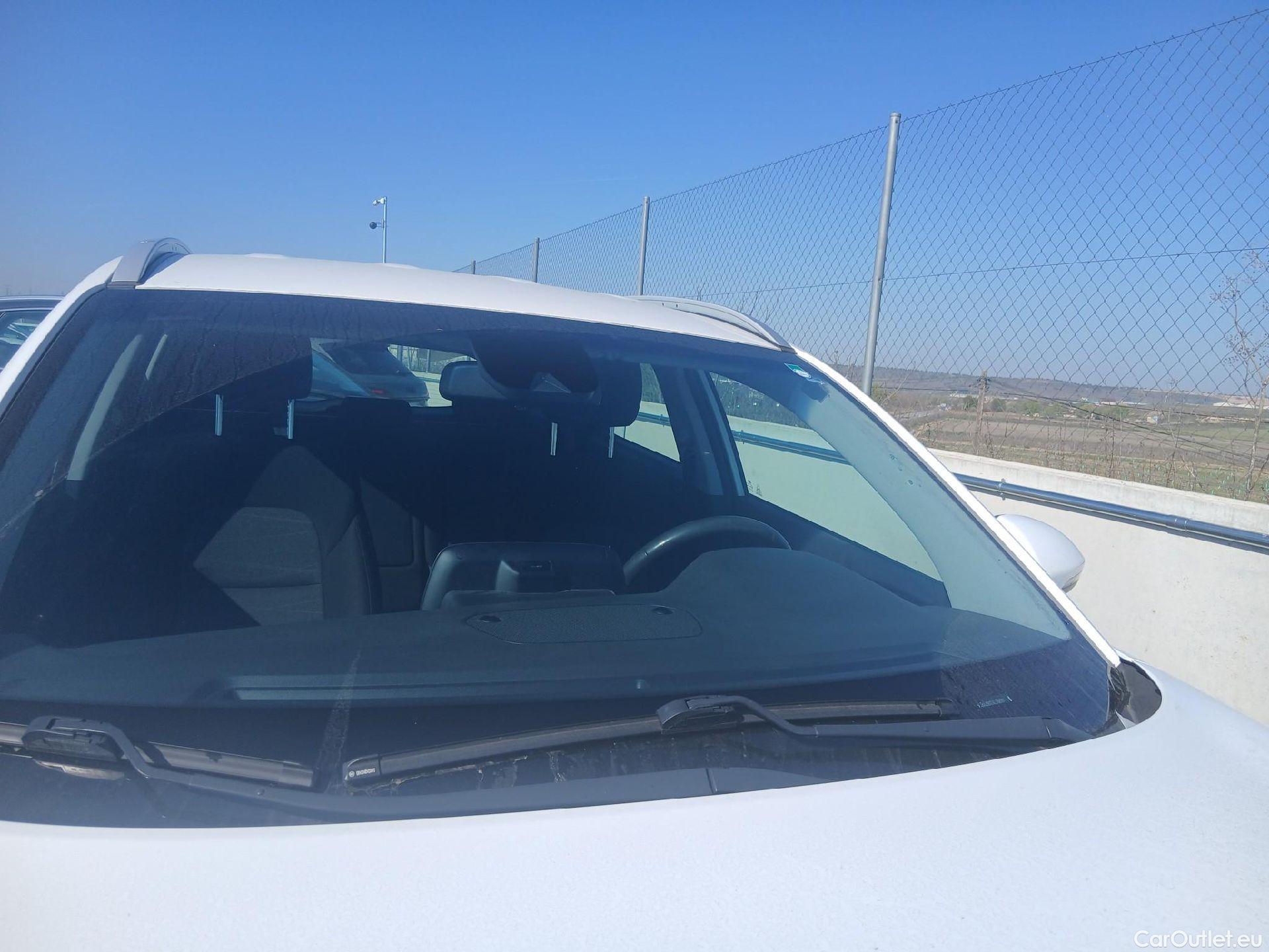  Hyundai  Tucson HYUNDAI  / 2018 / 5P / todoterreno 1.6 CRDI 85kW (116CV) 48V SLE 4X2(SP)(SL) #14