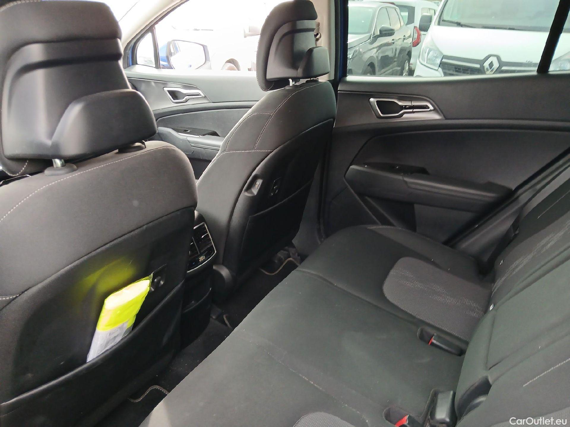  KIA  Sportage KIA  / 2022 / 5P / todoterreno 1.6 T-GDi HEV 171kW (230CV) Drive 4X2 #4