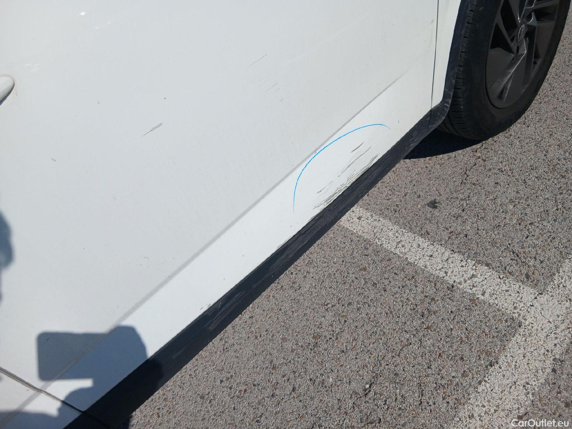  Nissan  Qashqai NISSAN  / 2021 / 5P / todoterreno DIG-T 103kW (140CV) mHEV 4x2 Acenta #44