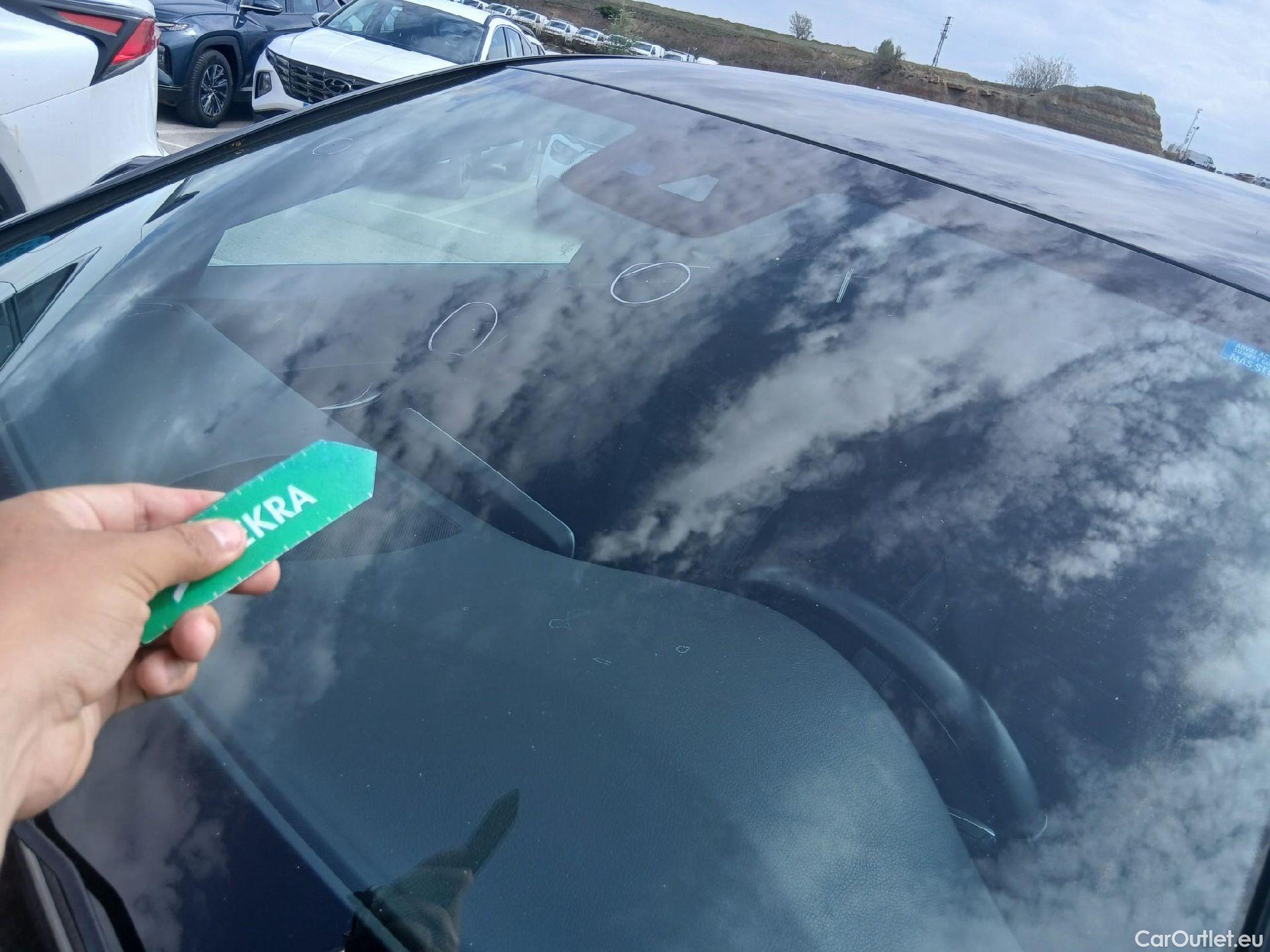  Mercedes  C-Klasse MERCEDES-BENZ Clase C / 2018 / 4P / sedán C 220 d #11