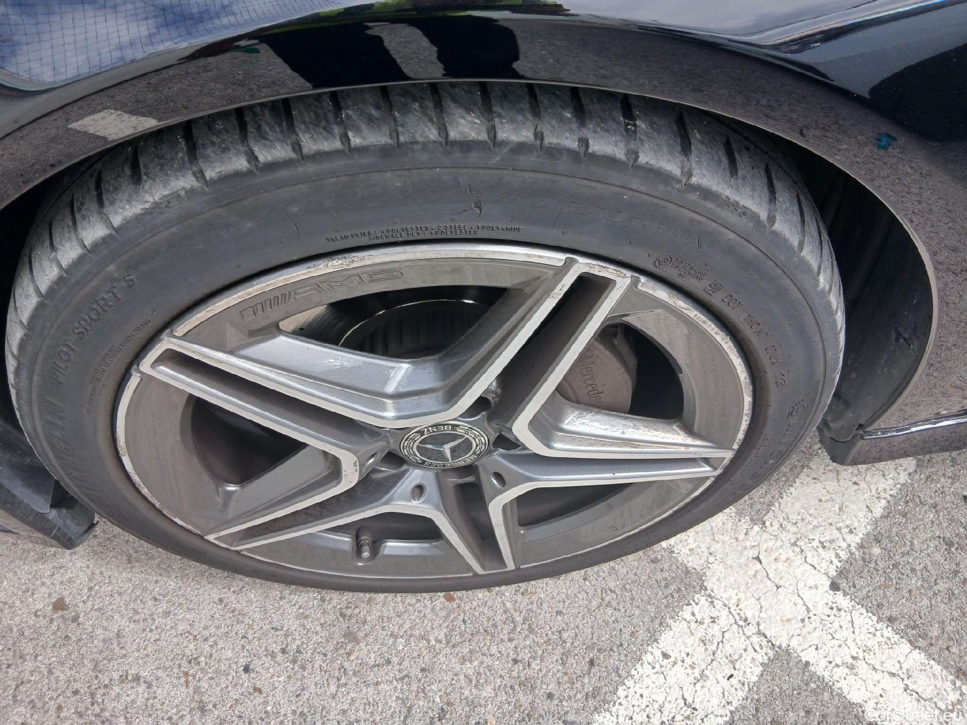  Mercedes  C-Klasse MERCEDES-BENZ Clase C / 2018 / 4P / sedán C 220 d #1