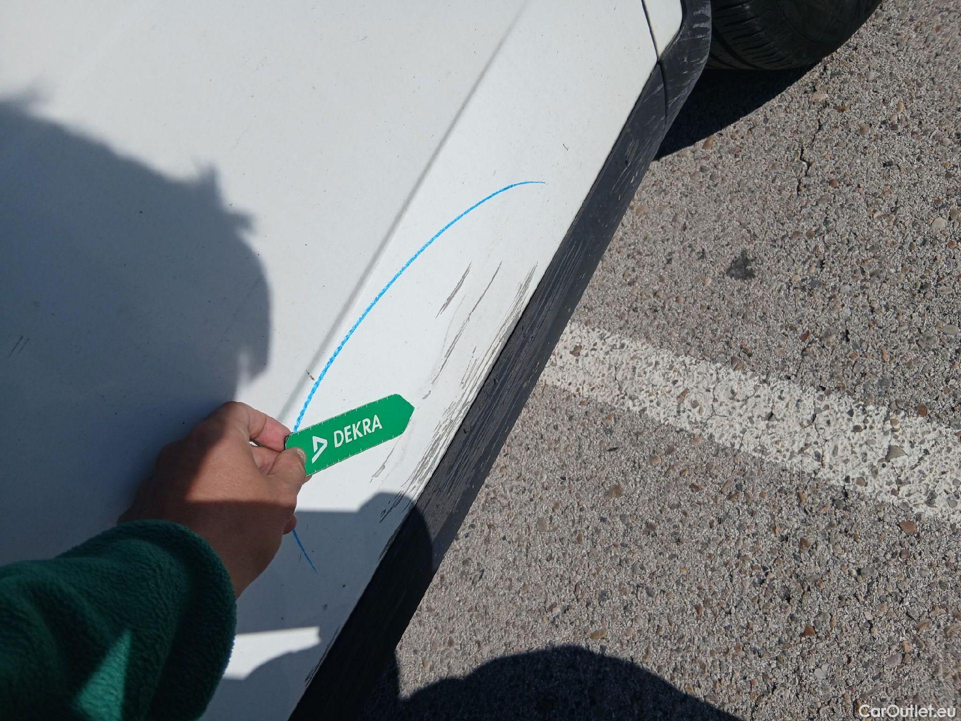  Nissan  Qashqai NISSAN  / 2021 / 5P / todoterreno DIG-T 103kW (140CV) mHEV 4x2 Acenta #42