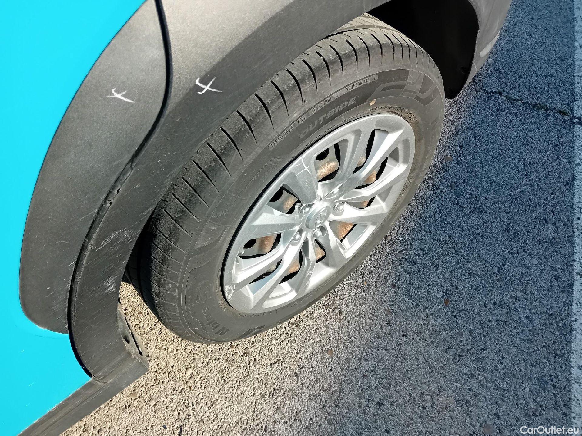  Hyundai  Konna HYUNDAI Kona / 2020 / 5P / todoterreno 1.0 TGDI Klass 4X2 #16