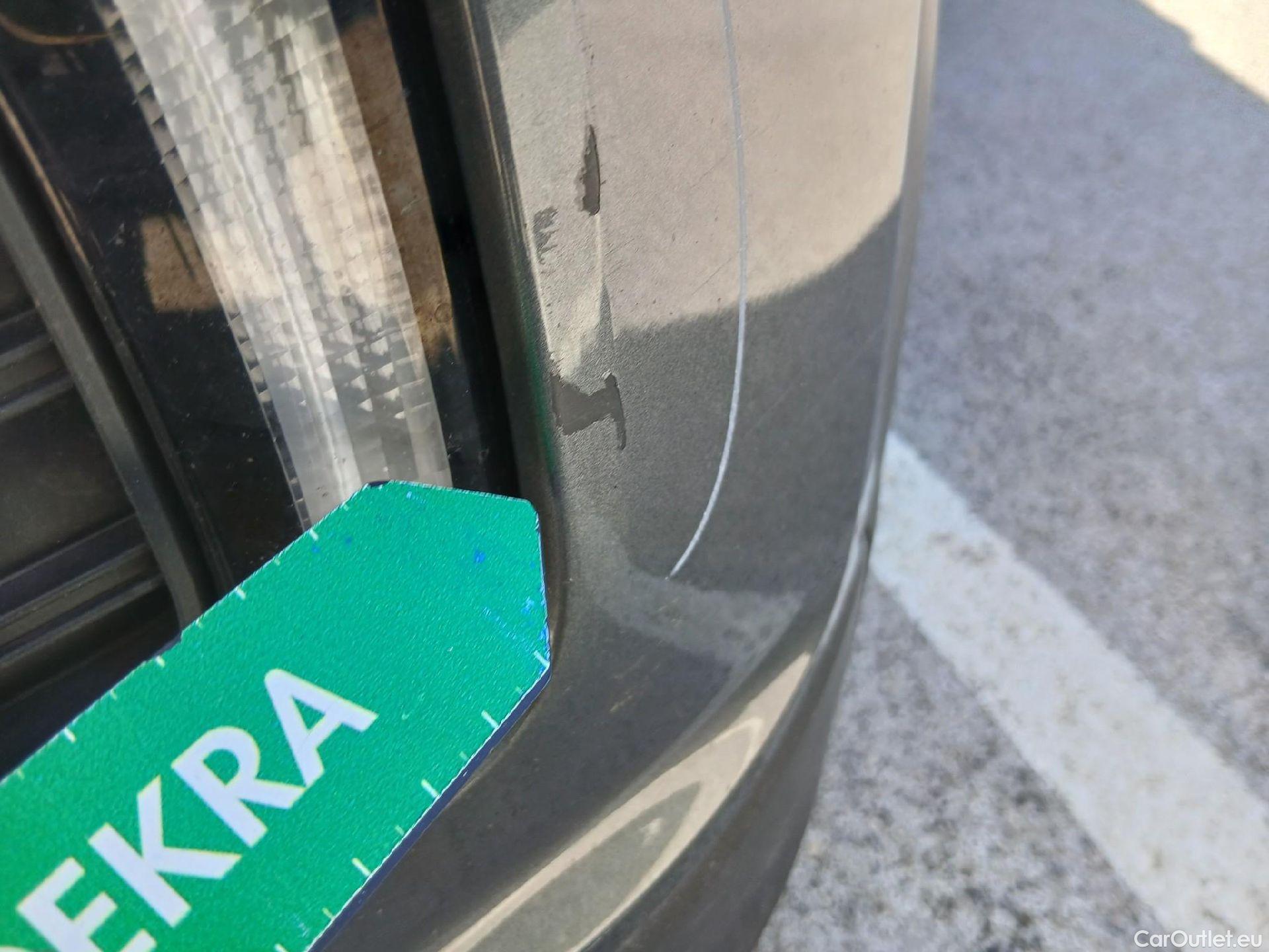  Volkswagen  T-ROC  Advance 2.0 TDI 115CV MT6 E6d #6