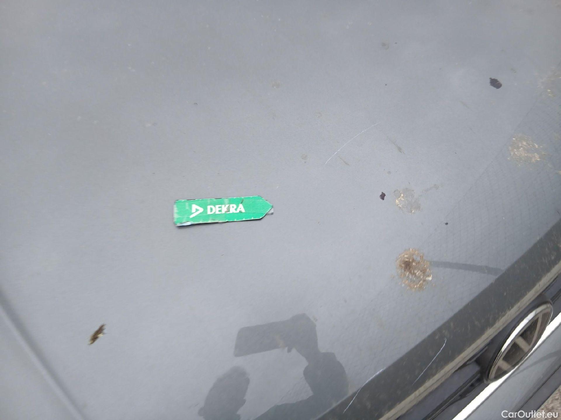  Volkswagen  T-ROC  Life 1.0 TSI 110CV MT6 E6d #7