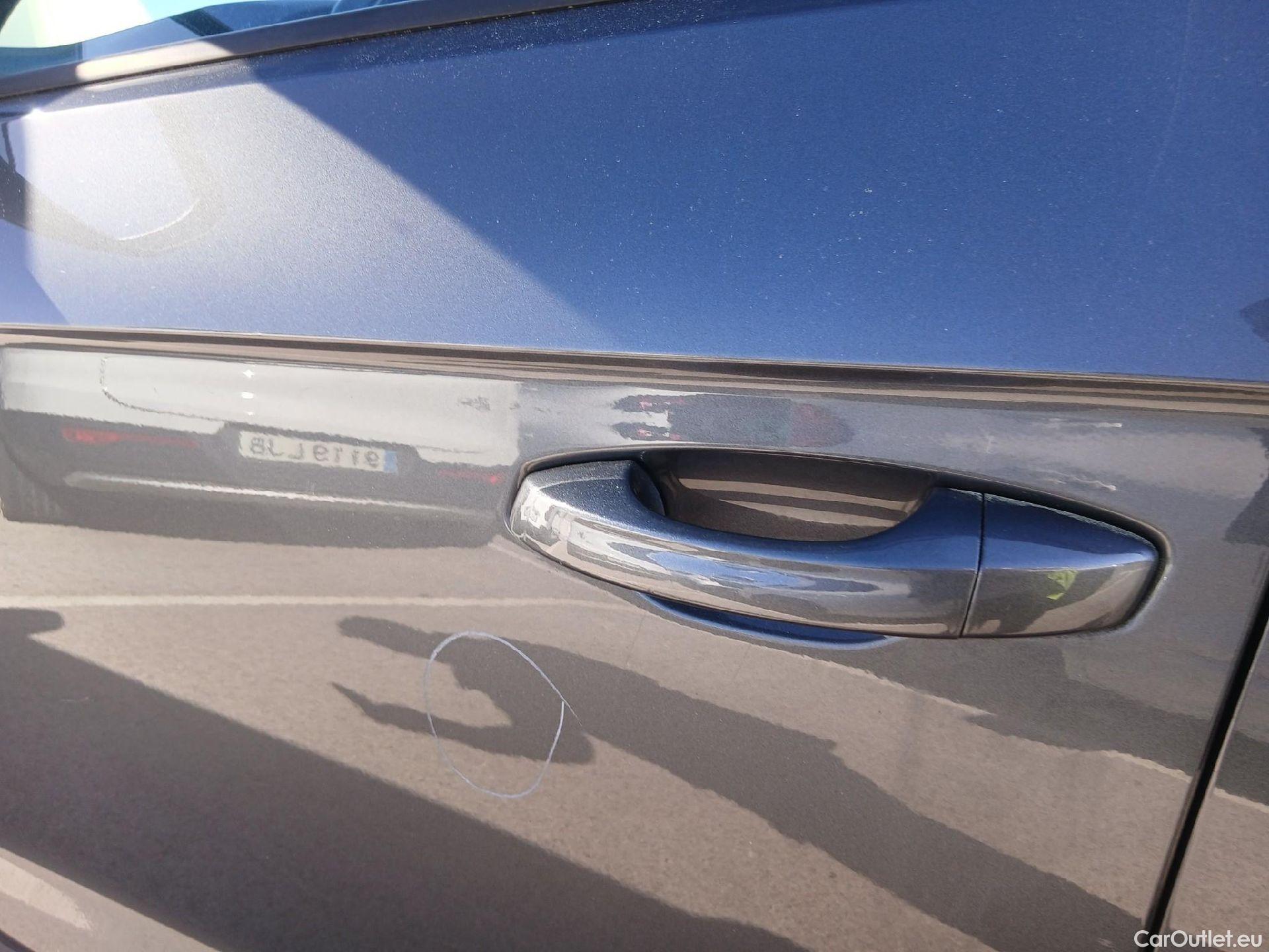  Volkswagen  T-ROC  Advance 2.0 TDI 115CV MT6 E6d #18