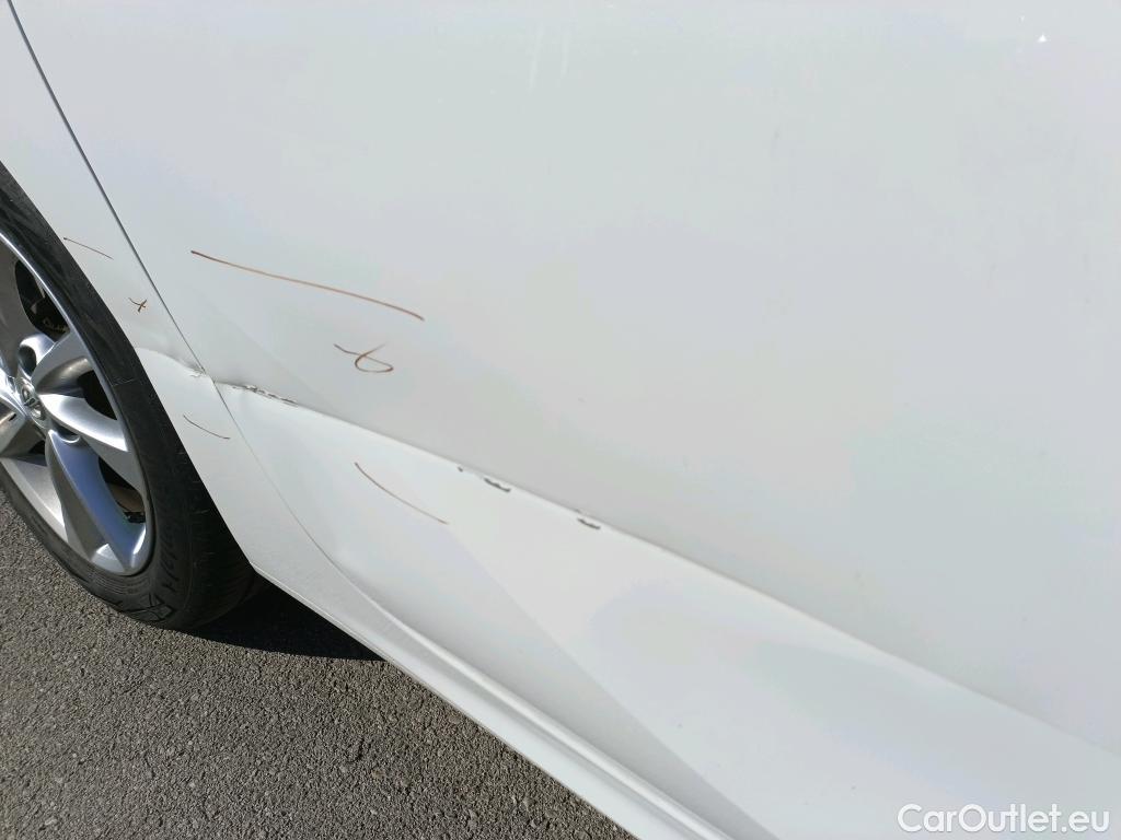  Opel  Corsa OPEL  1.2T XHL 74kW (100CV) Elegance #2