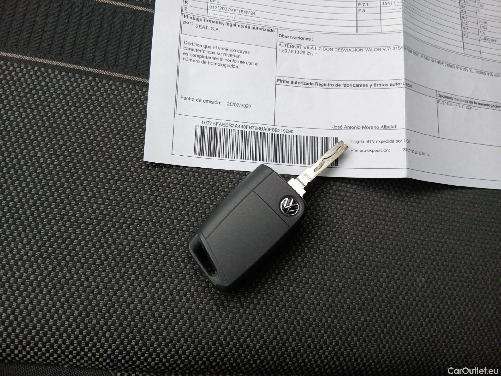  Volkswagen  T-ROC  Life 1.0 TSI 110CV MT6 E6d #1