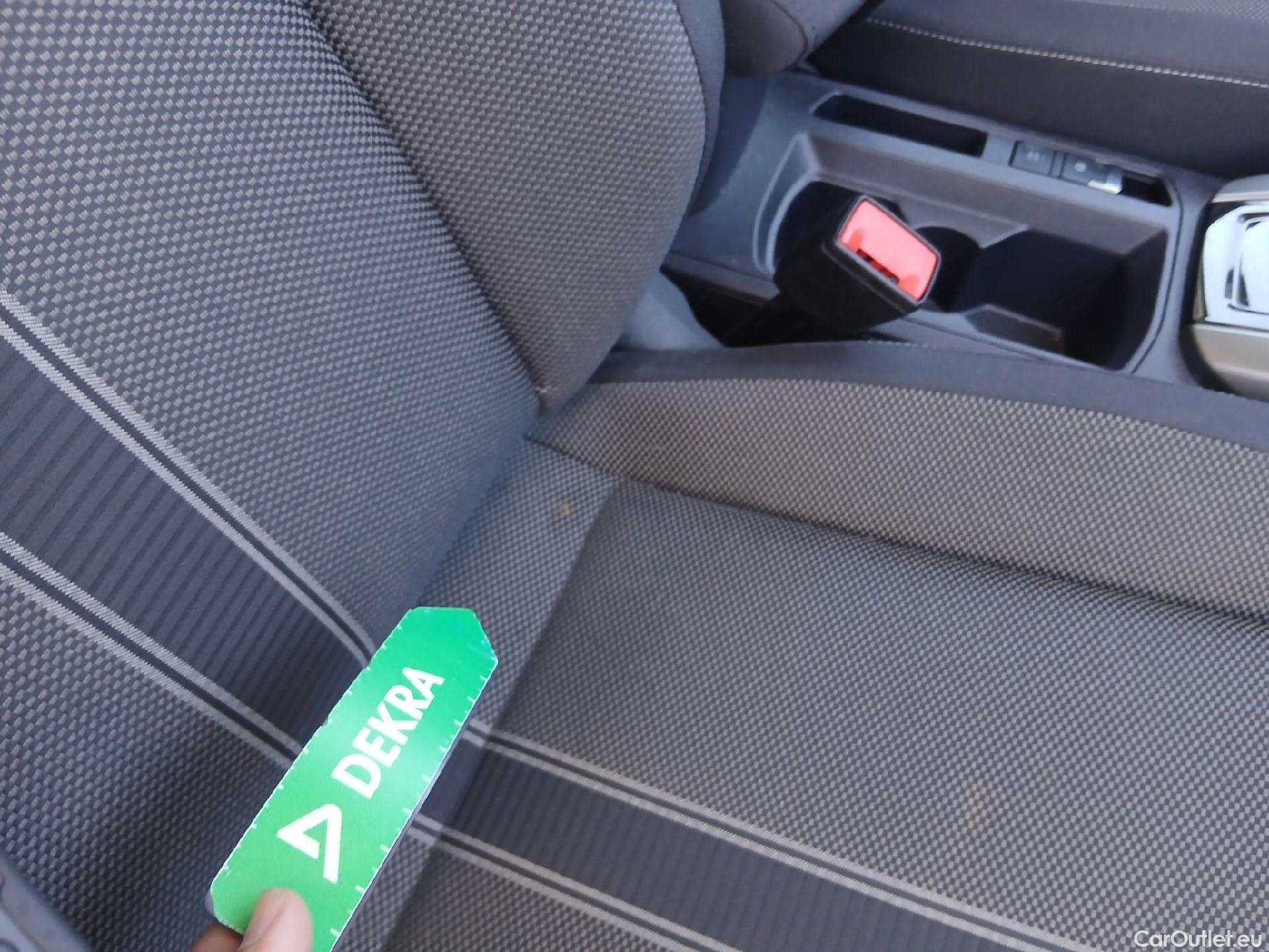  Volkswagen  T-ROC  Advance 2.0 TDI 115CV MT6 E6d #22