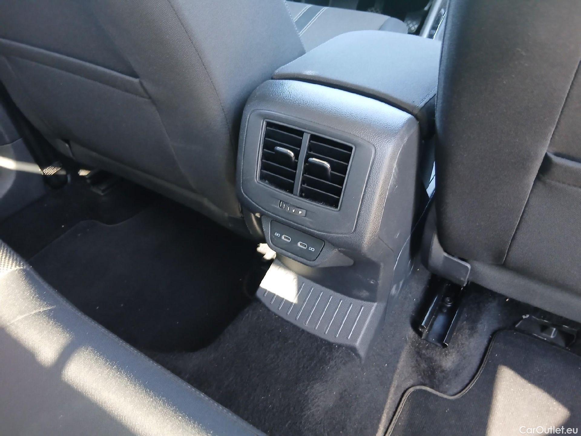  Volkswagen  T-ROC  Advance 2.0 TDI 115CV MT6 E6d #49