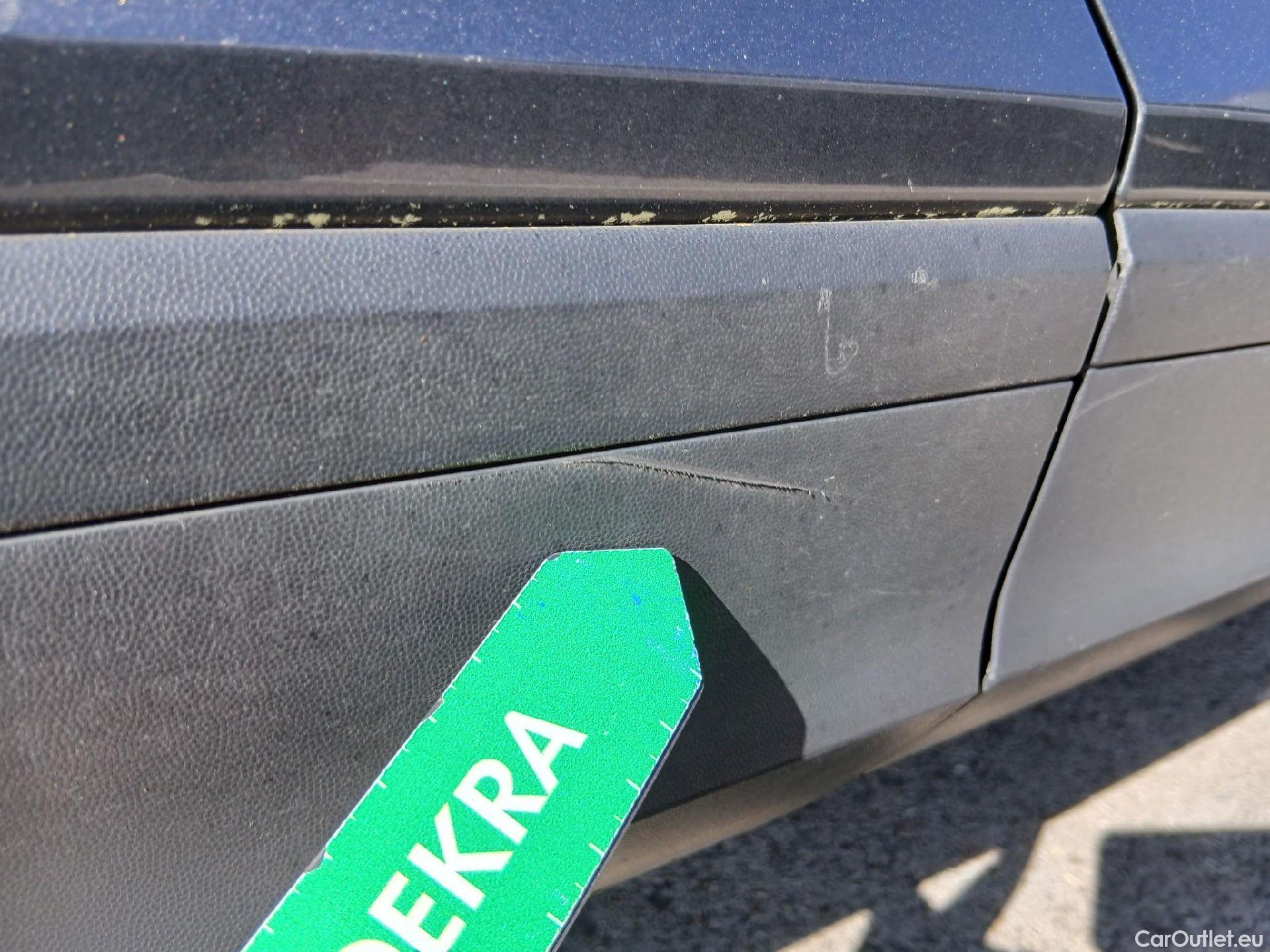  Volkswagen  T-ROC  Advance 2.0 TDI 115CV MT6 E6d #53