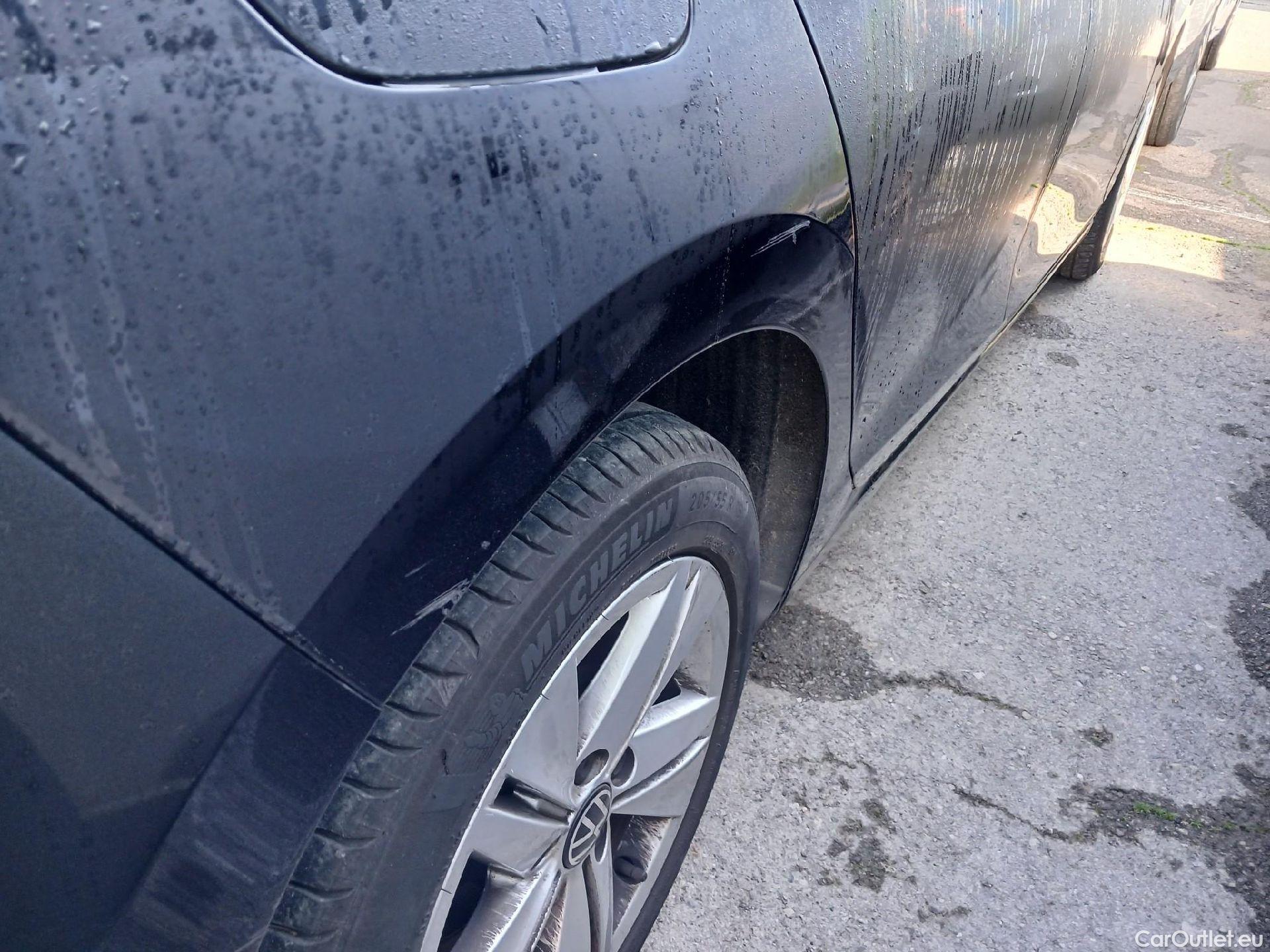  Volkswagen  Golf  VOLKSWAGEN / 2020 / 5P / berlina con portón Life 2.0 TDI 85kW (115CV) #13