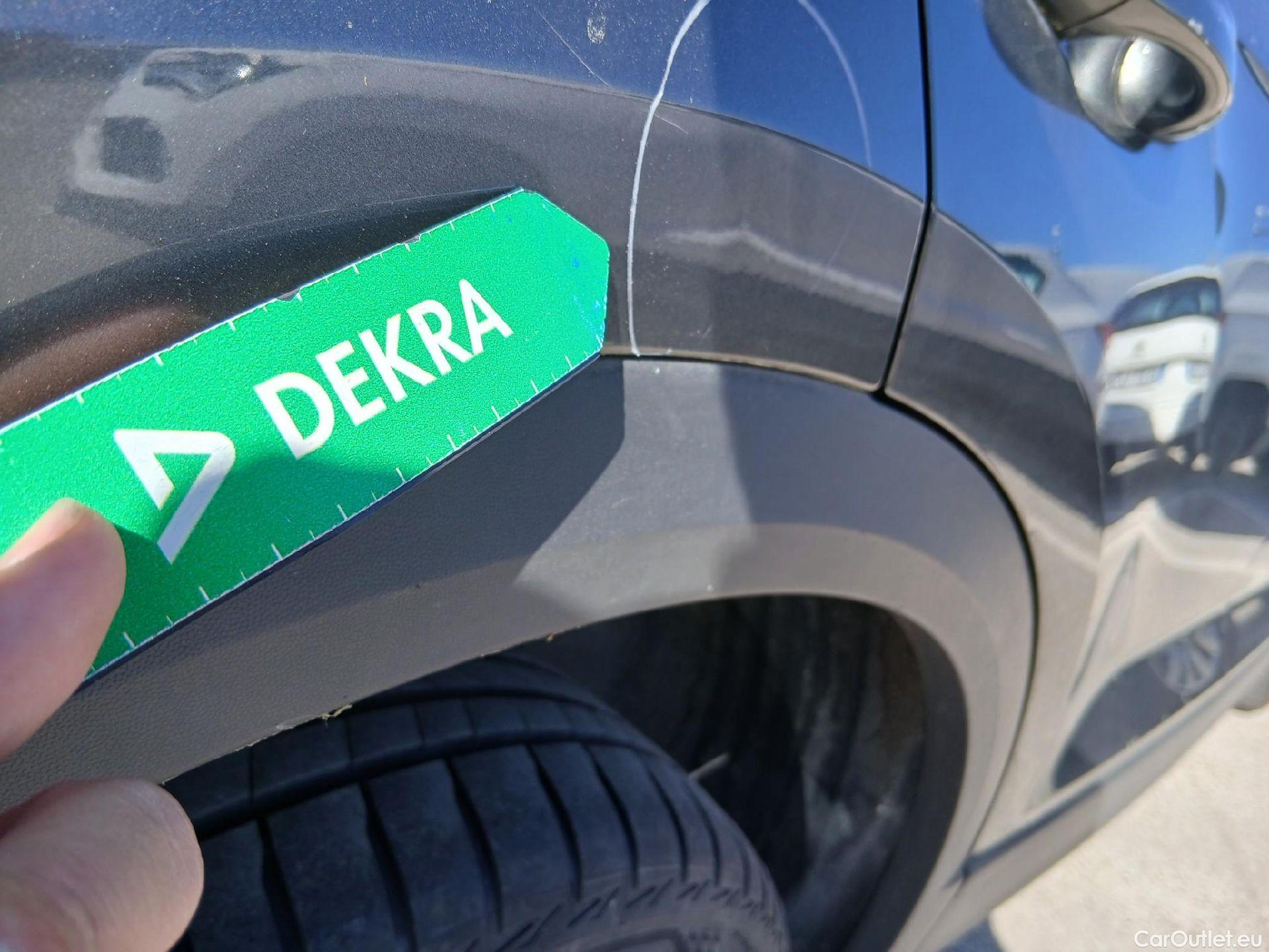  Volkswagen  T-ROC  Advance 2.0 TDI 115CV MT6 E6d #42