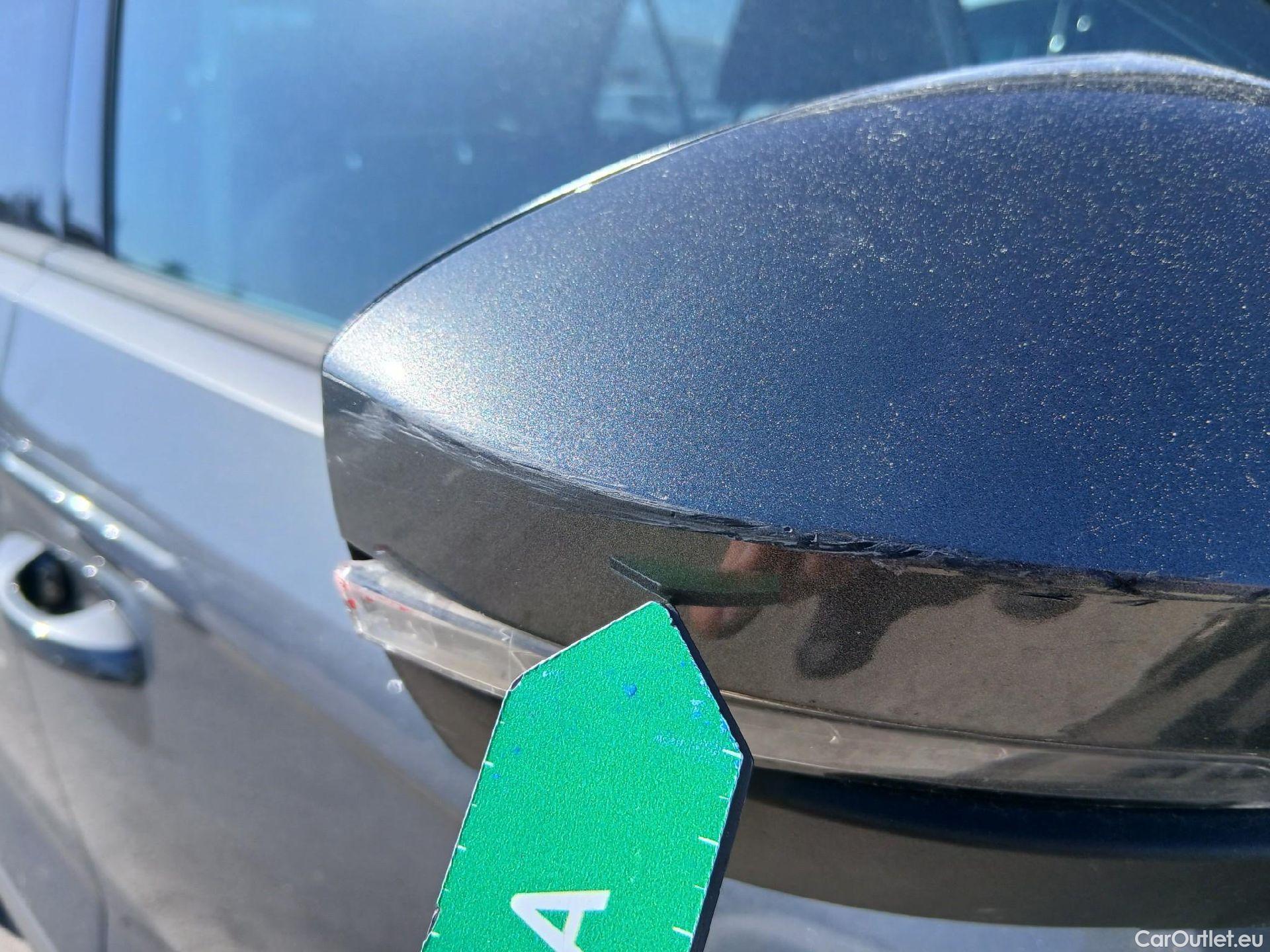  Volkswagen  T-ROC  Advance 2.0 TDI 115CV MT6 E6d #58