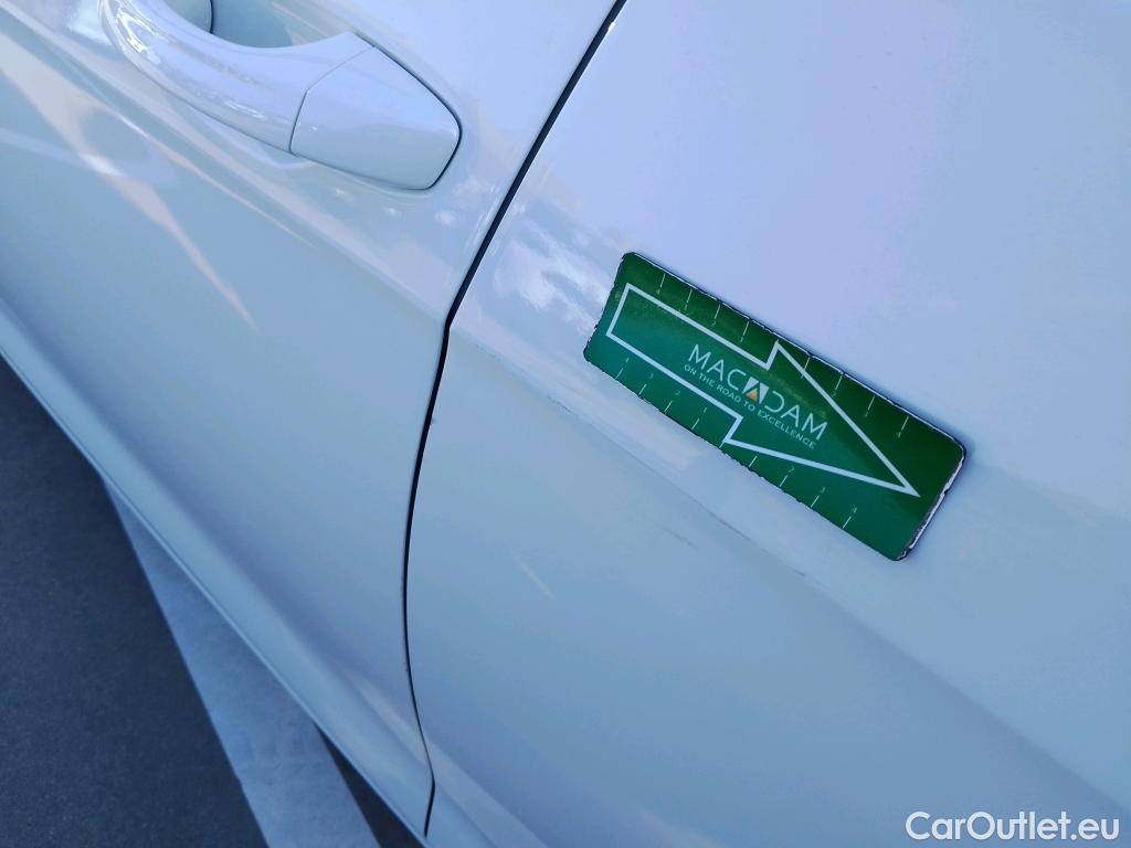  Volkswagen  Golf  VOLKSWAGEN / 2016 / 5P / berlina con portón e-ePower 110 kW (136CV) #11