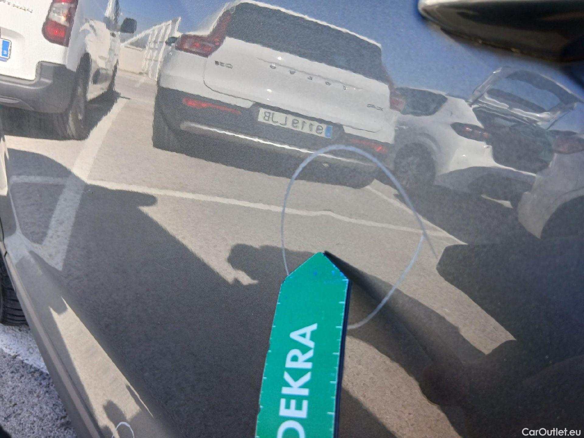  Volkswagen  T-ROC  Advance 2.0 TDI 115CV MT6 E6d #16