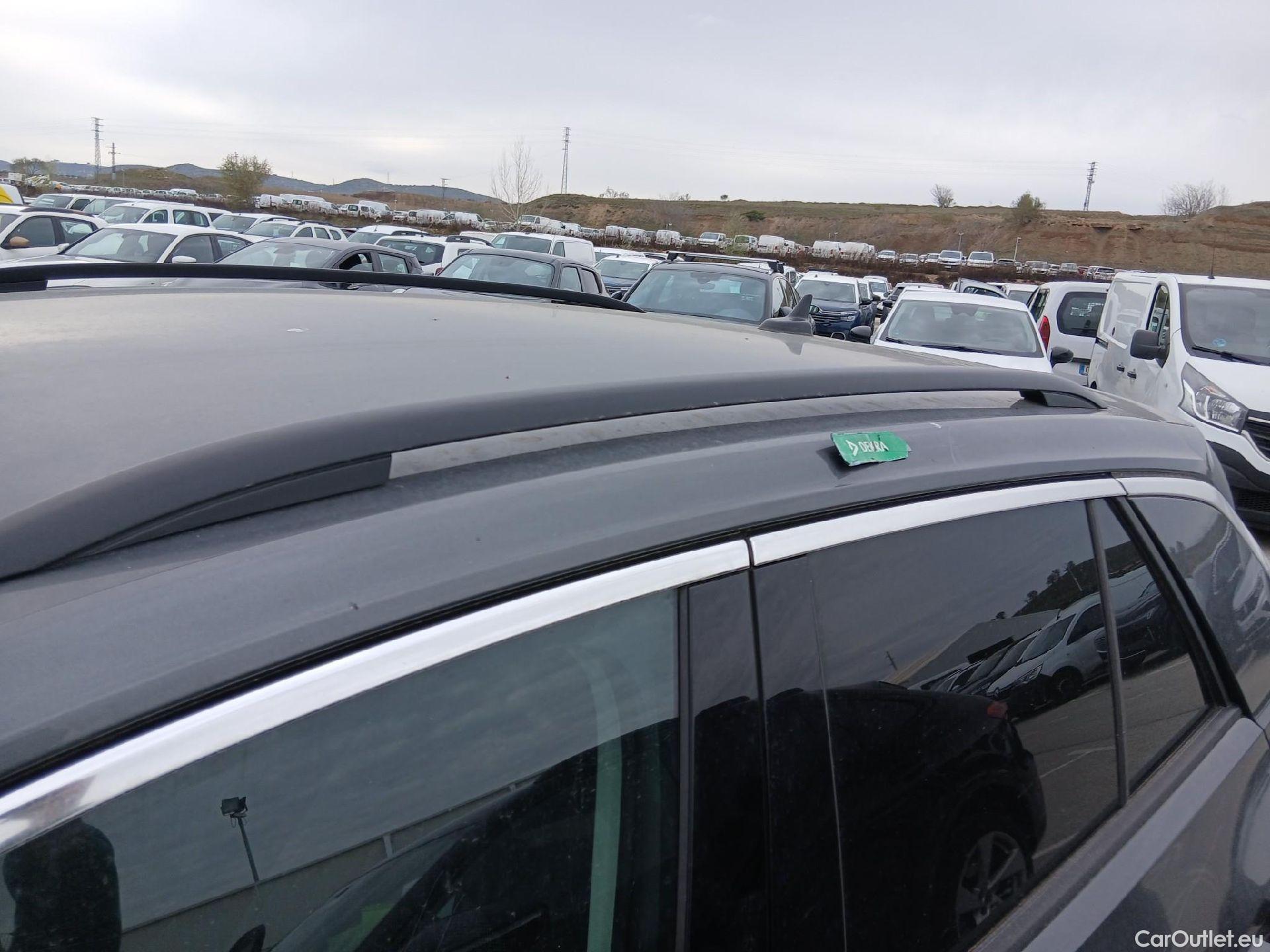  Volkswagen  T-ROC  Life 1.0 TSI 110CV MT6 E6d #22