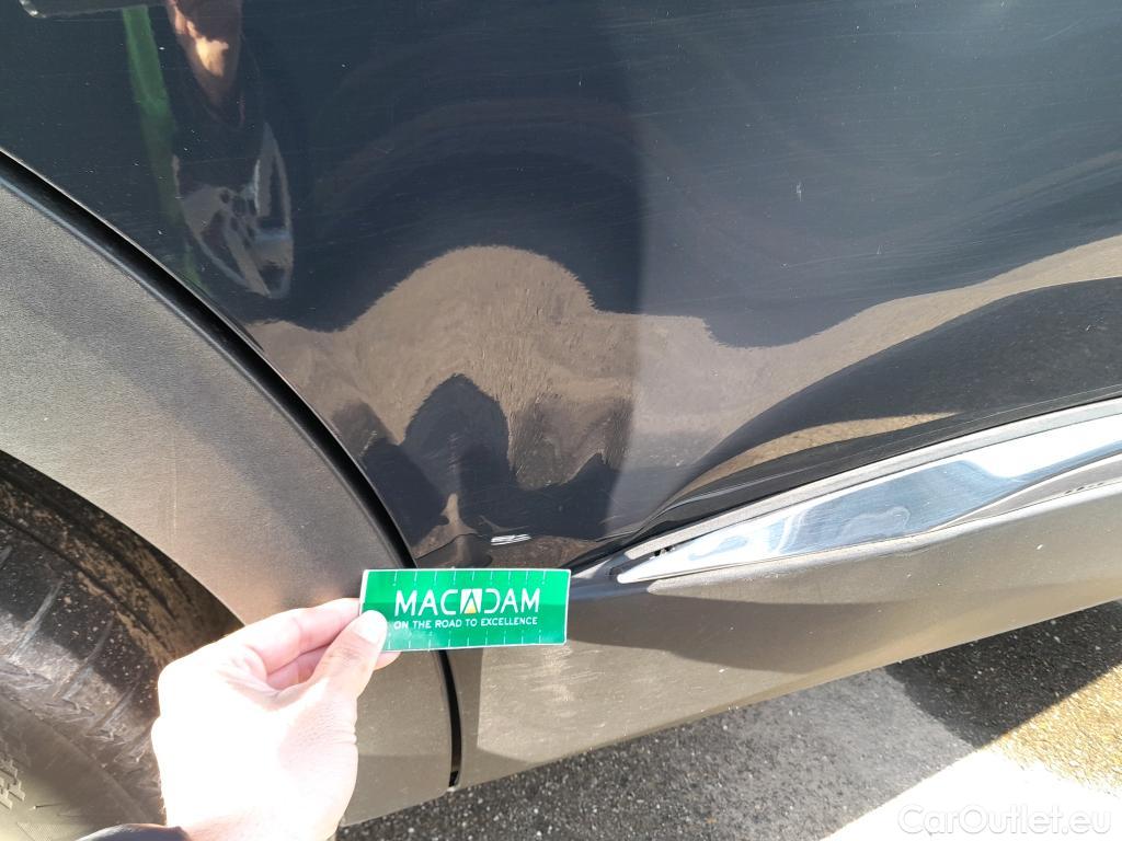  Peugeot  3008 PEUGEOT  / 2016 / 5P / todoterreno 1.5 BlueHDi 96kW S&S GT Line EAT8 #4