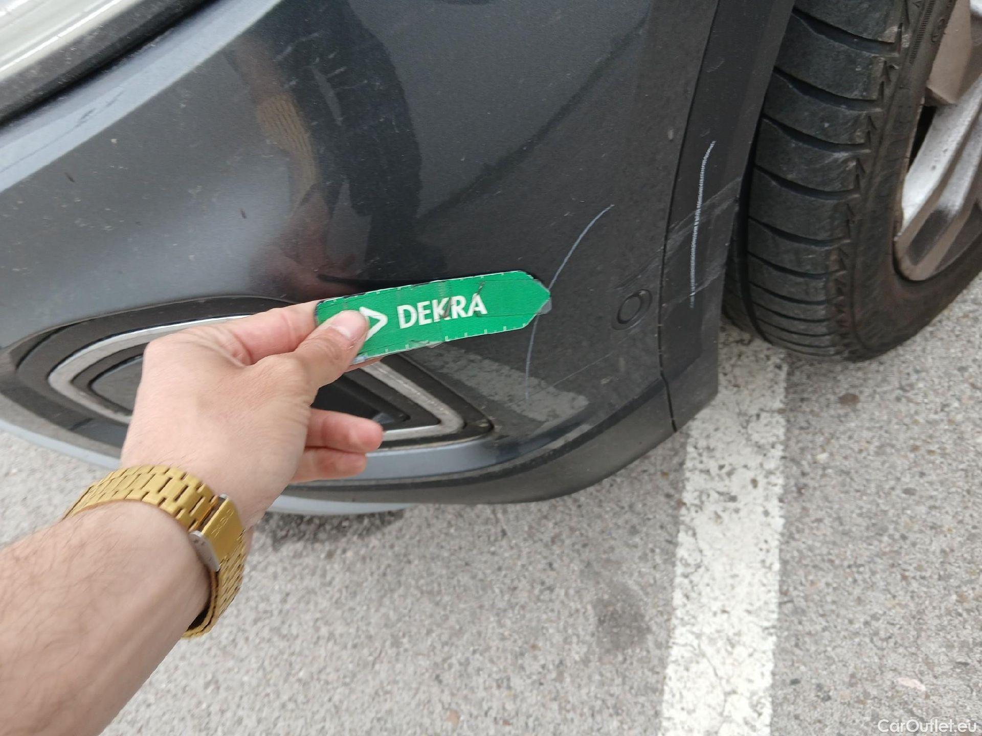  Volkswagen  T-ROC  Life 1.0 TSI 110CV MT6 E6d #9