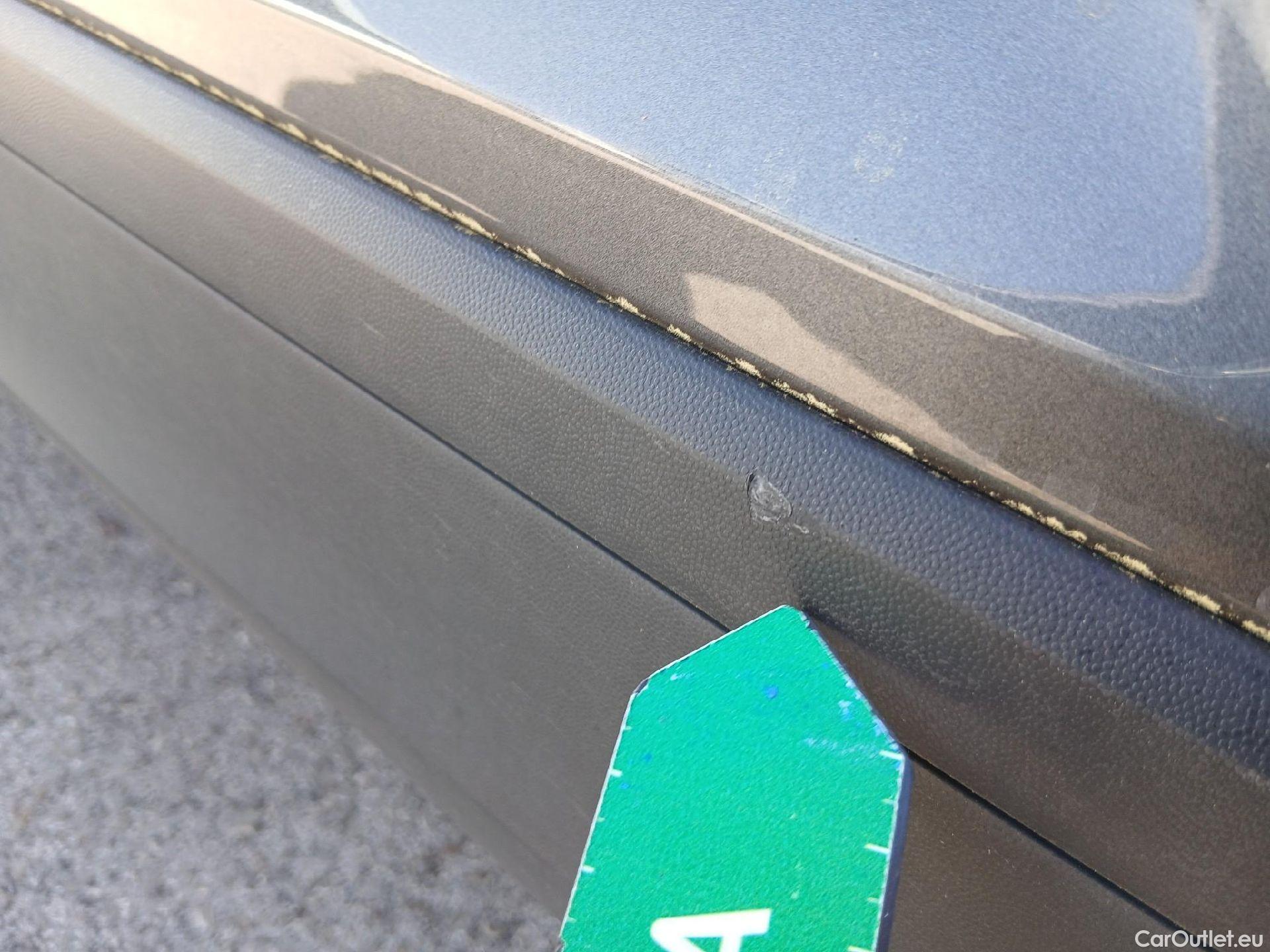  Volkswagen  T-ROC  Advance 2.0 TDI 115CV MT6 E6d #25