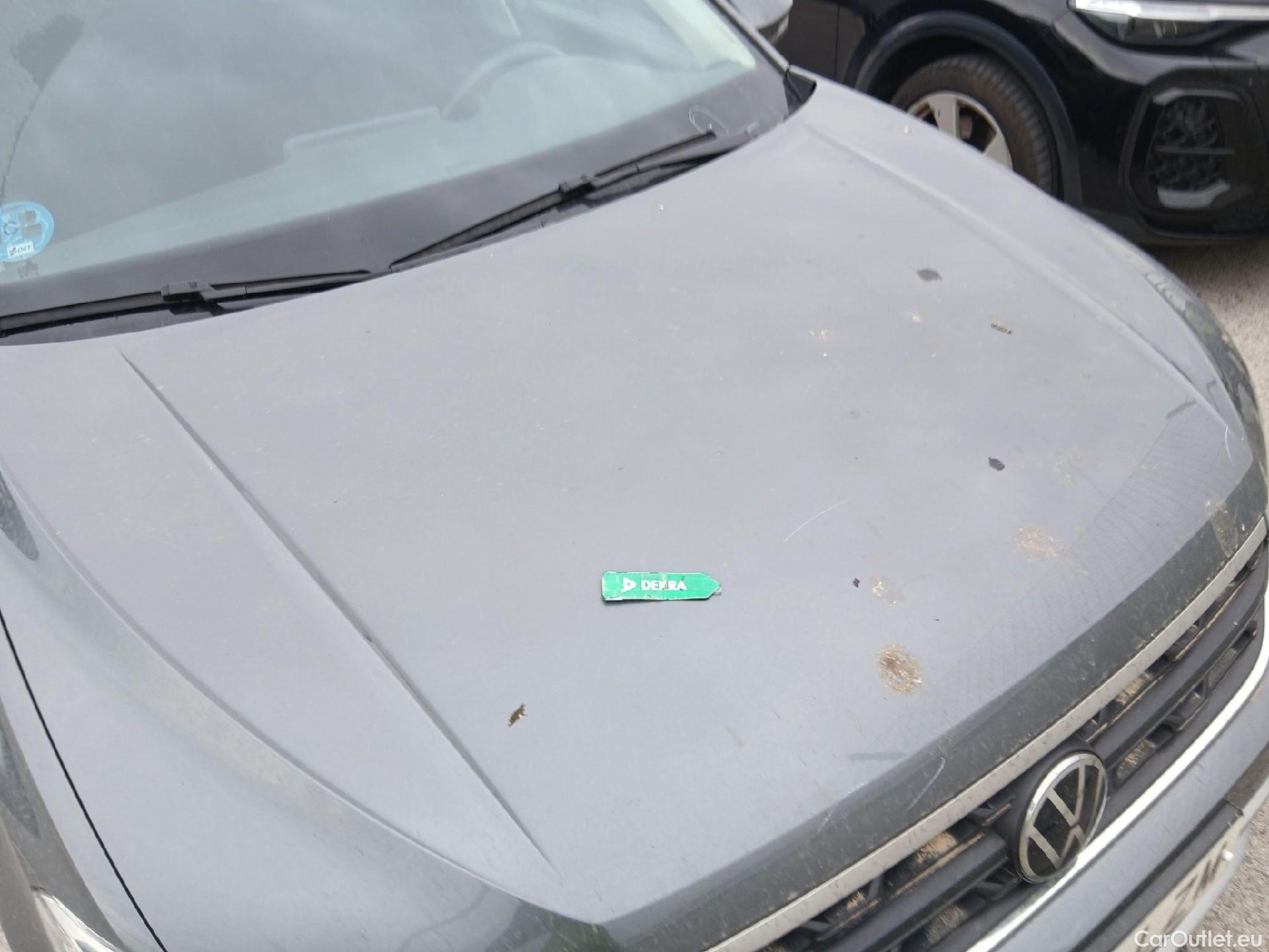  Volkswagen  T-ROC  Life 1.0 TSI 110CV MT6 E6d #8