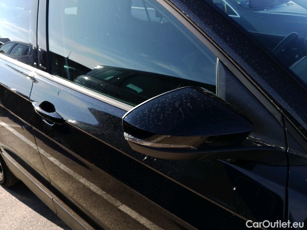  Volkswagen  T-CROSS VOLKSWAGEN  / 2018 / 5P / todoterreno Advance 1.0 TSI 81kW (110CV) #22