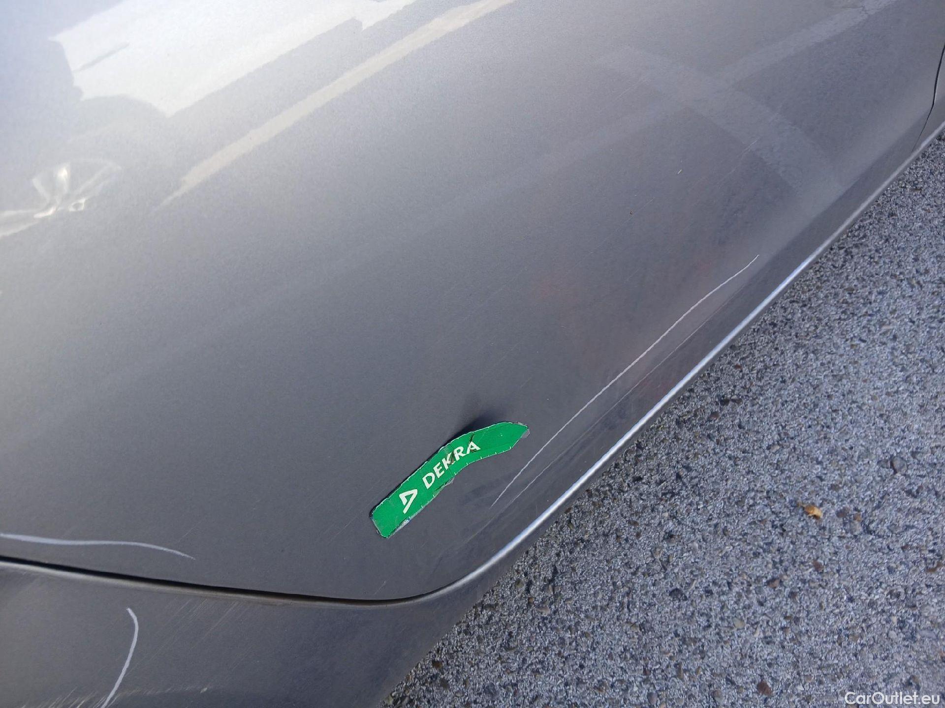  Peugeot  308 PEUGEOT  / 2017 / 5P / familiar SW Allure Pack PureTech 130 S&S #35