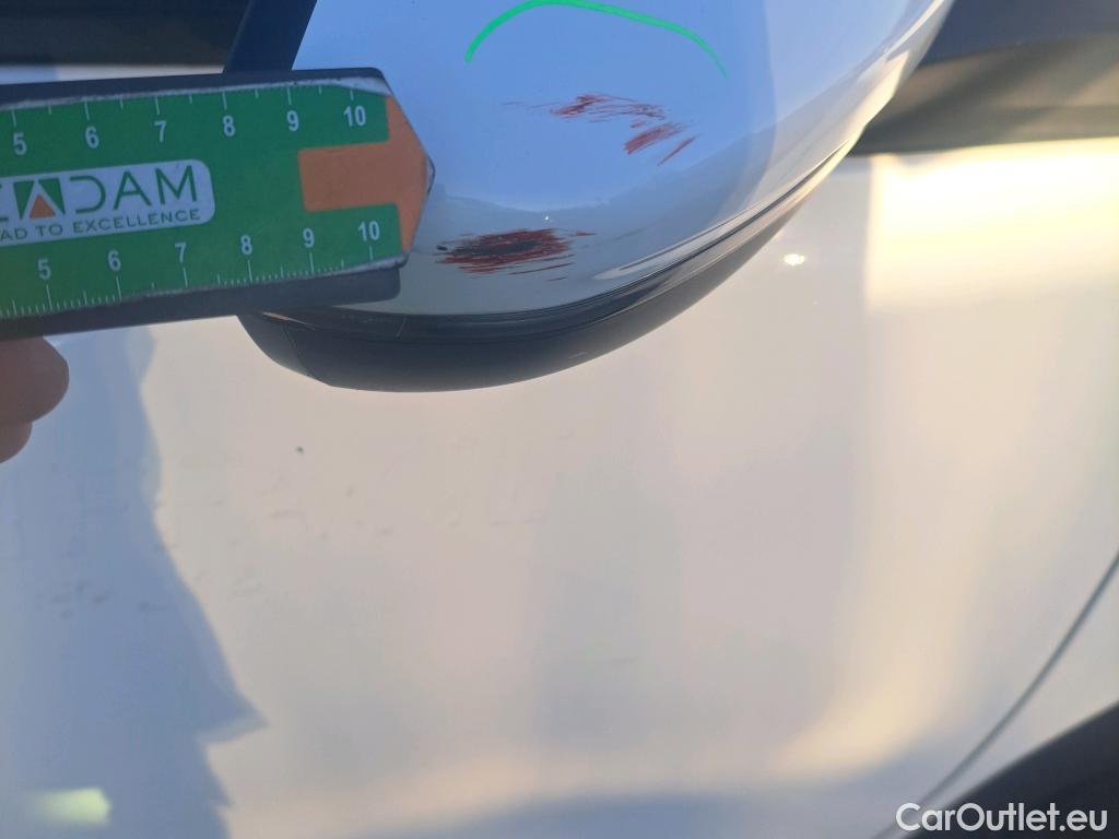  Peugeot  2008 PEUGEOT  / 2019 / 5P / todoterreno Active BlueHDI 81kW (110CV) #36