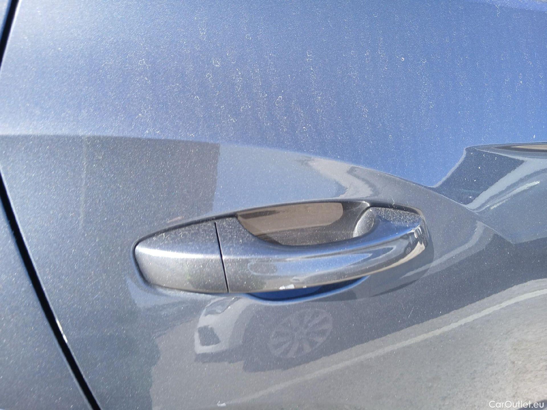  Volkswagen  T-ROC  Advance 2.0 TDI 115CV MT6 E6d #46