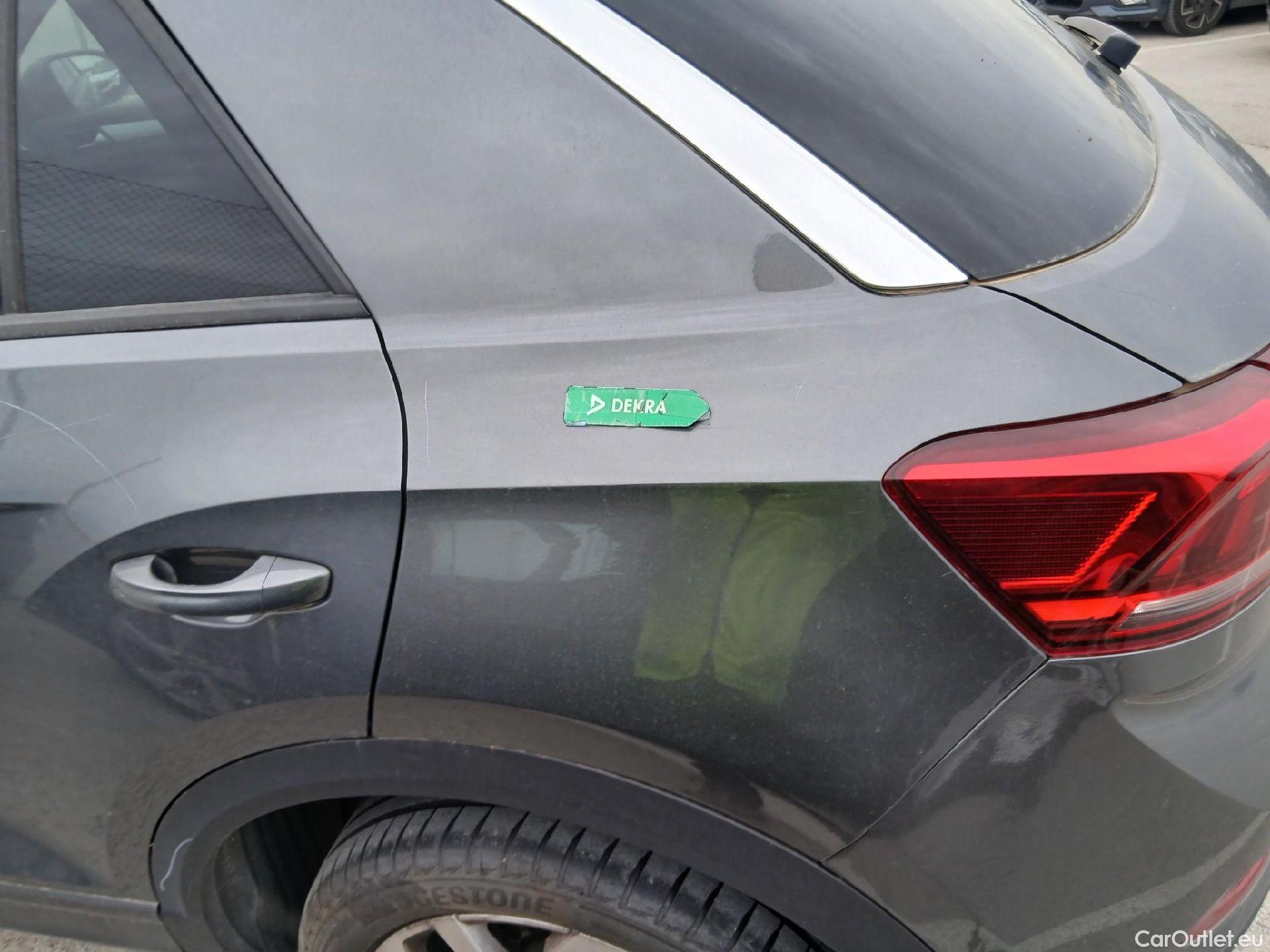  Volkswagen  T-ROC  Life 1.0 TSI 110CV MT6 E6d #31