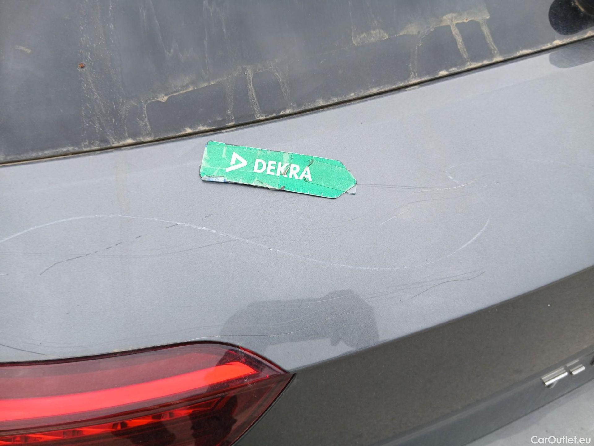  Volkswagen  T-ROC  Life 1.0 TSI 110CV MT6 E6d #32