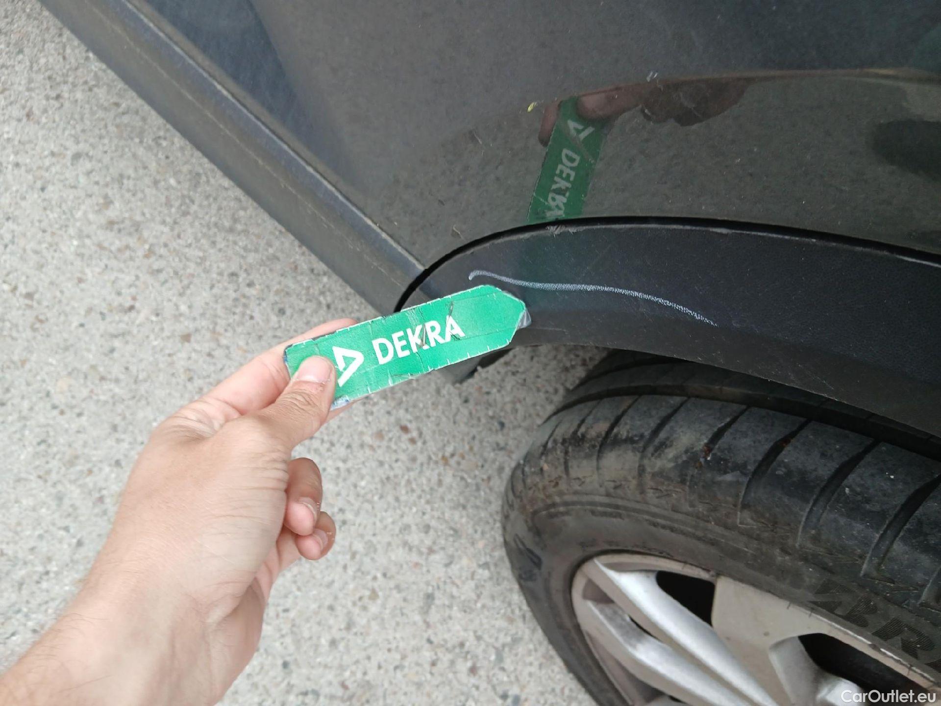  Volkswagen  T-ROC  Life 1.0 TSI 110CV MT6 E6d #28