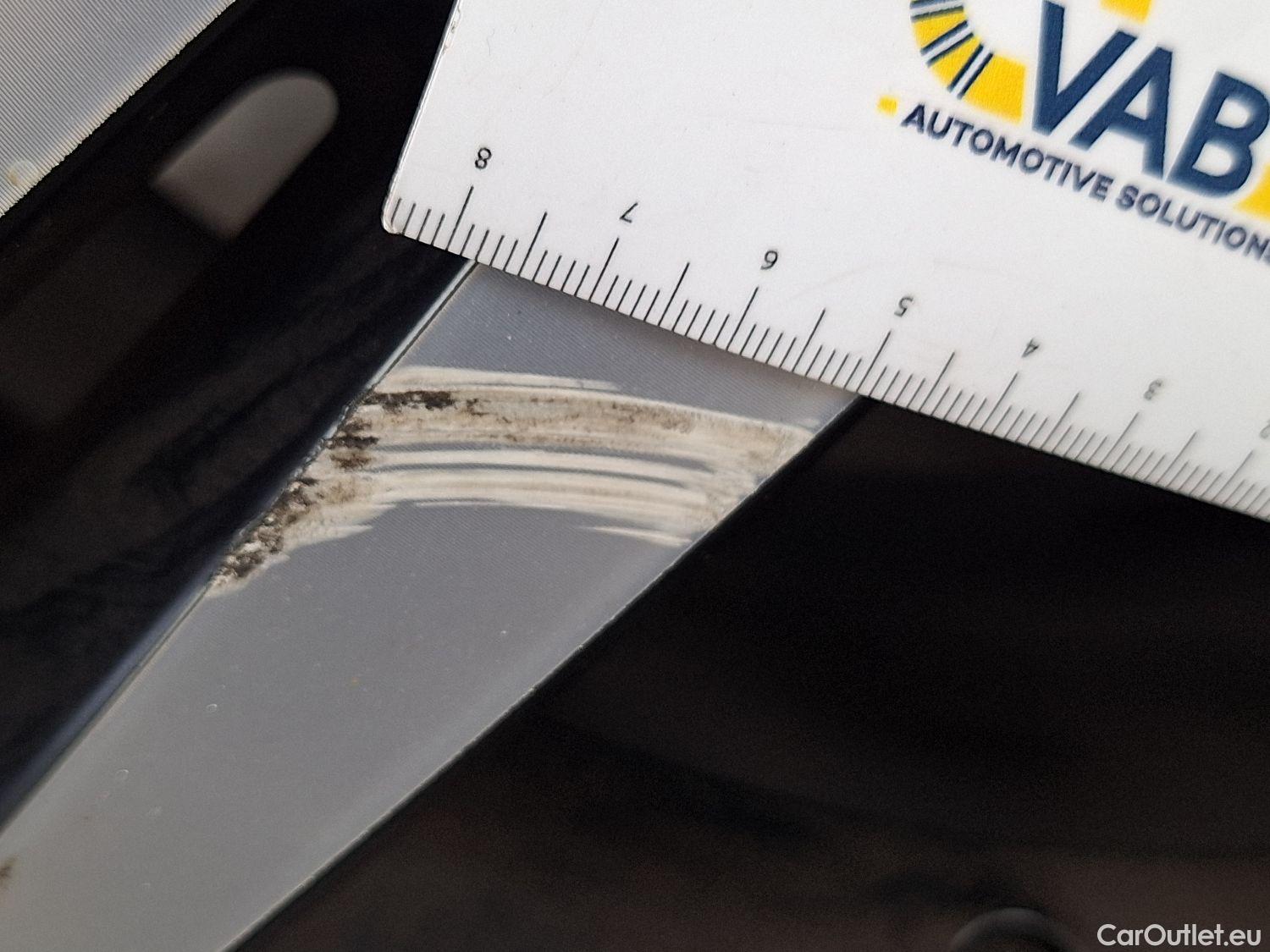  Volvo  XC 40 Volvo, XC40 '17, Volvo XC40 T3 Geartronic R-Design 5d #27