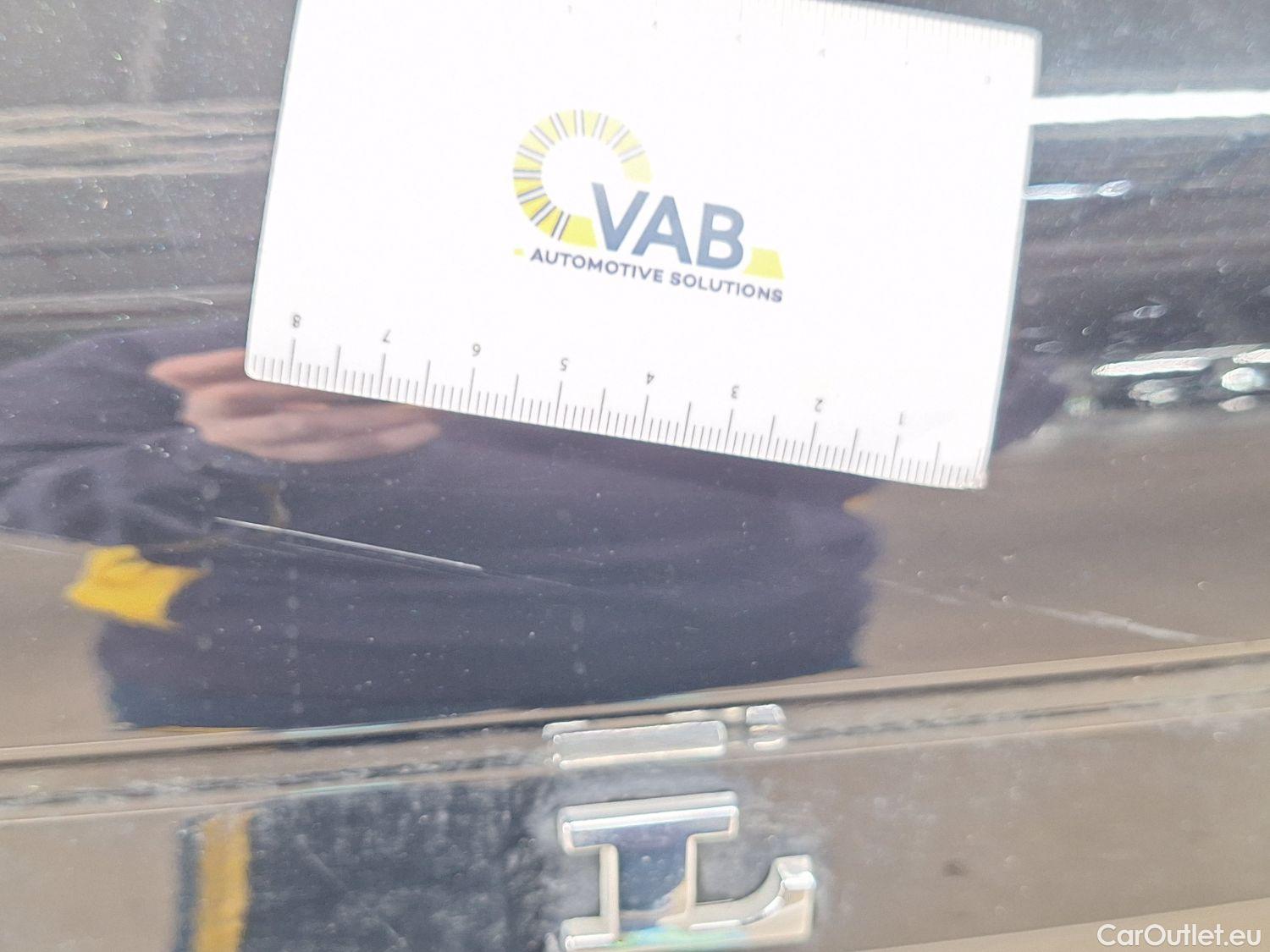  Volvo  XC 40 Volvo, XC40 '17, Volvo XC40 T3 Geartronic R-Design 5d #53