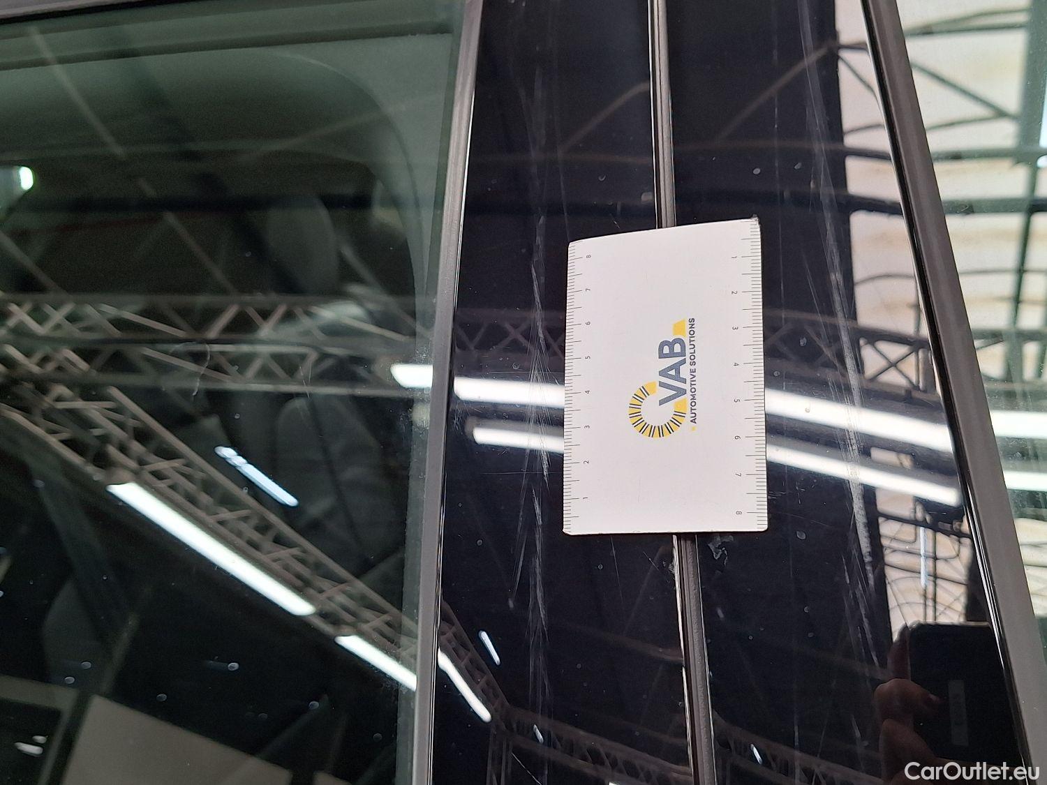  Volvo  XC 40 Volvo, XC40 '17, Volvo XC40 T3 Geartronic R-Design 5d #42