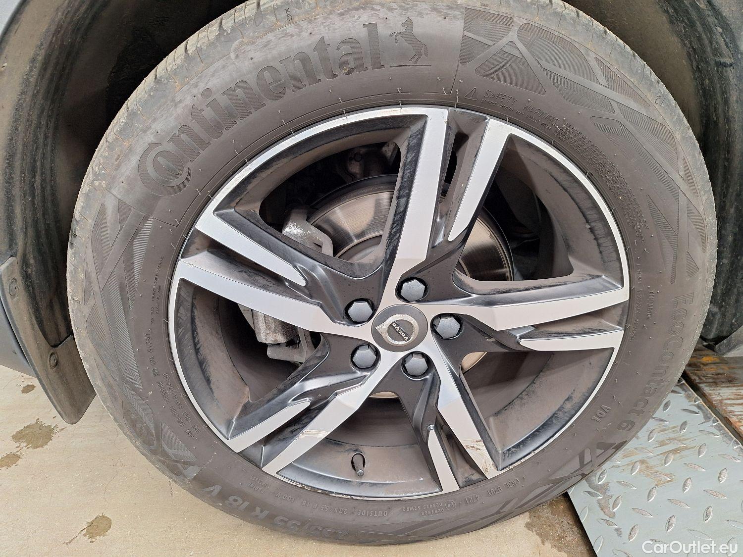  Volvo  XC 40 Volvo, XC40 '17, Volvo XC40 T3 Geartronic R-Design 5d #26