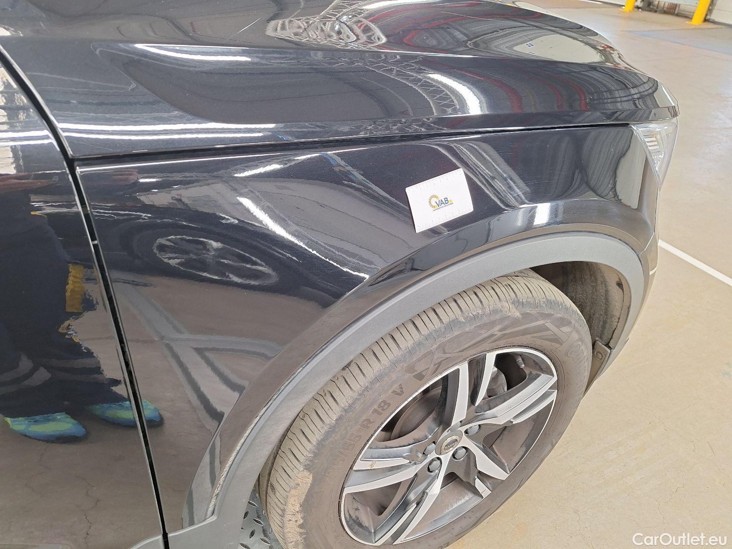  Volvo  XC 40 Volvo, XC40 '17, Volvo XC40 T3 Geartronic R-Design 5d #4