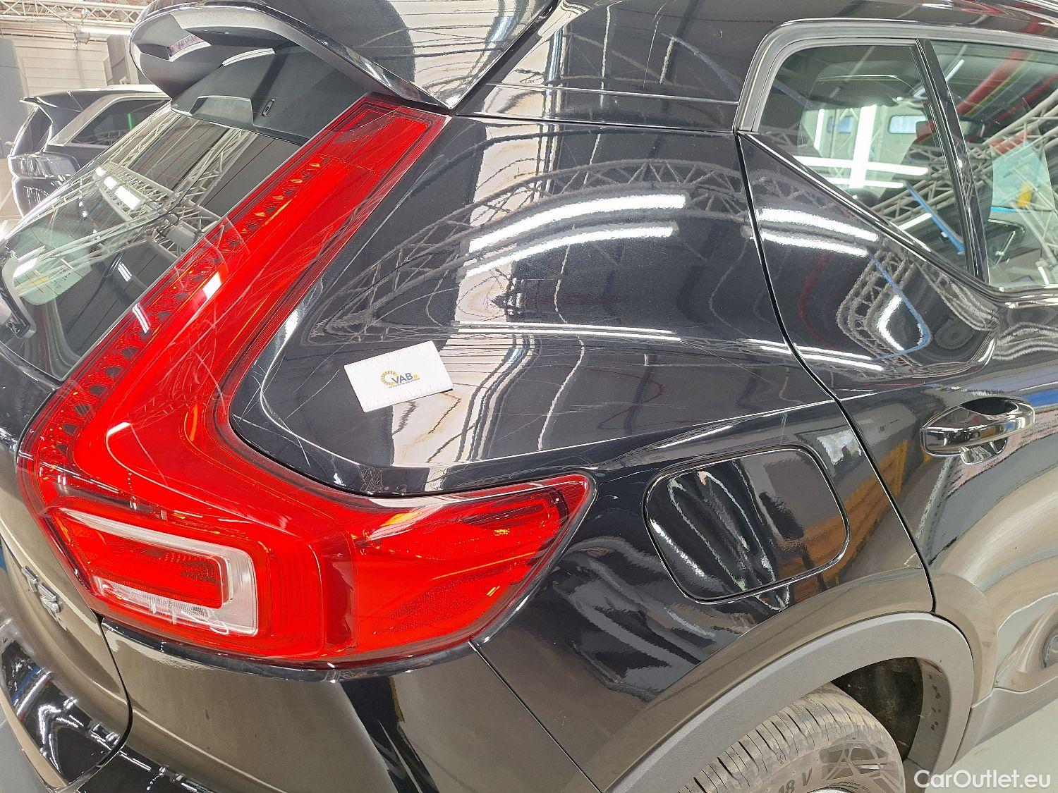  Volvo  XC 40 Volvo, XC40 '17, Volvo XC40 T3 Geartronic R-Design 5d #43