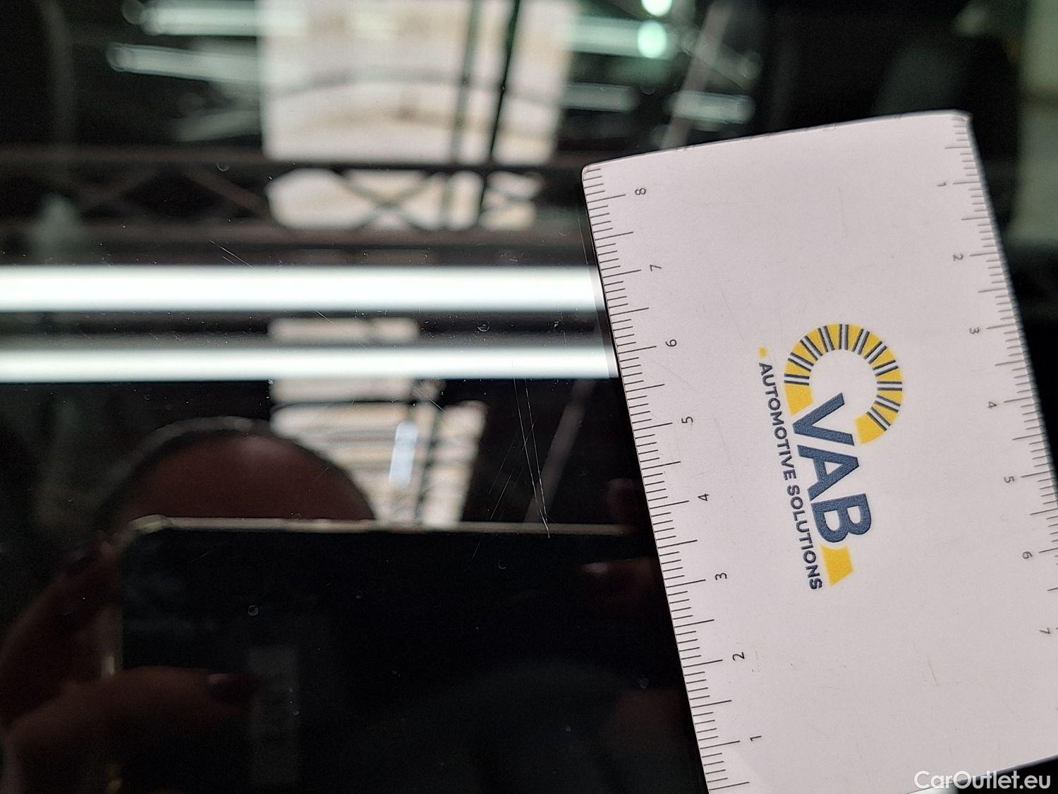  Volvo  XC 40 Volvo, XC40 '17, Volvo XC40 T3 Geartronic R-Design 5d #38