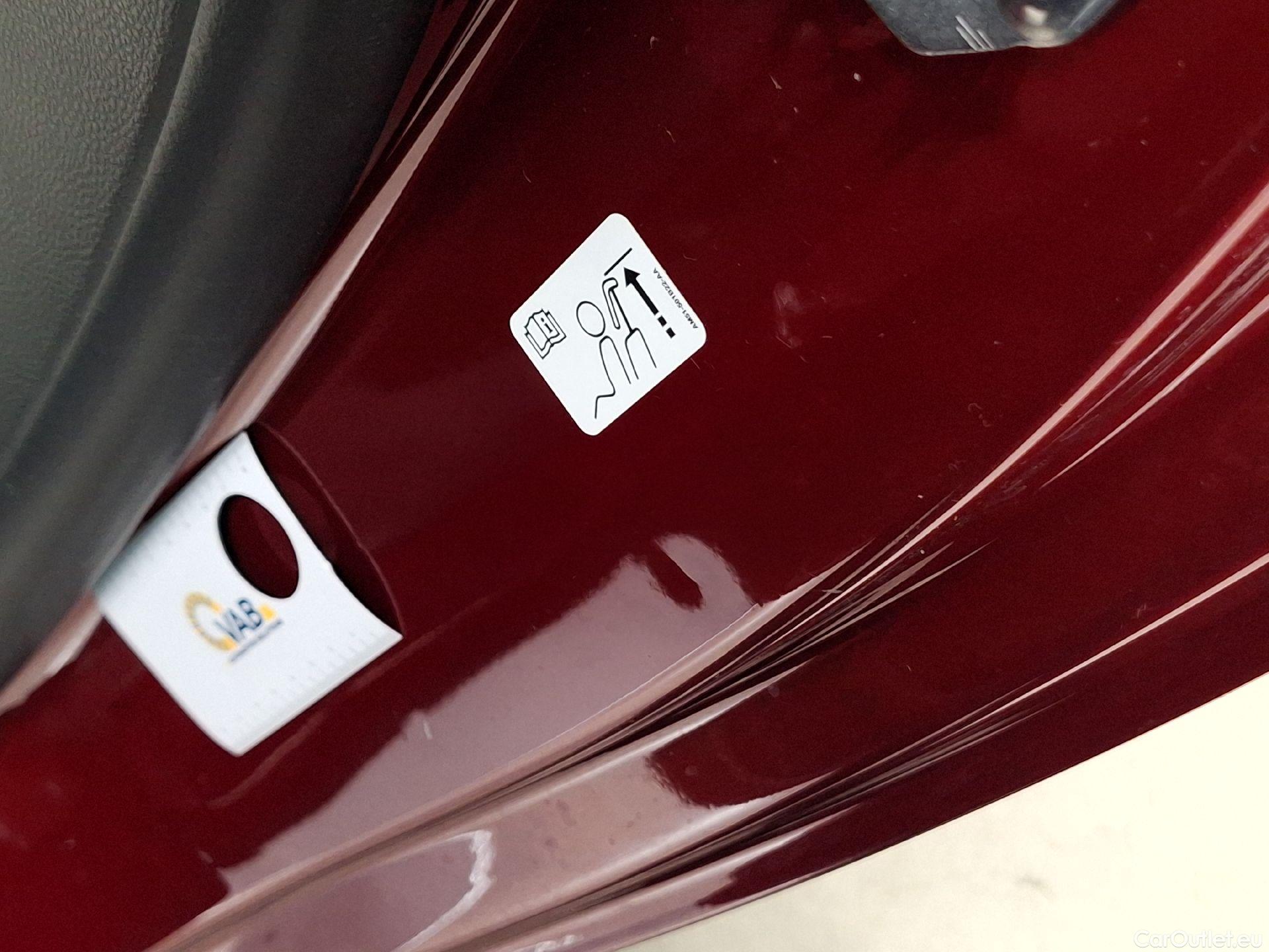  Ford  Mondeo Ford,  5d '14, Ford  2.0TDCi 110kW Vignale 4d #8