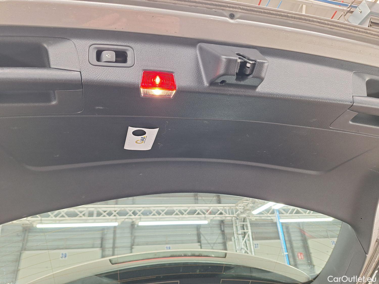  Mercedes  A-Klasse Mercedes, A-Class '18, Mercedes-Benz  A 180 d Business Solution A #31