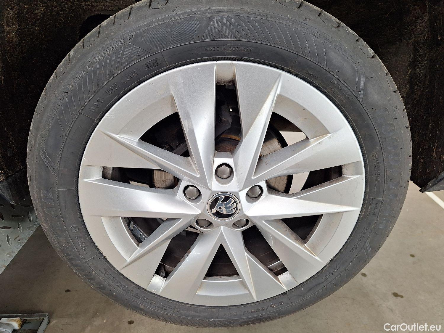  Skoda  Octavia Skoda,  Combi '20, Skoda  Combi 1.5 TSI 110kW Style 5d #25