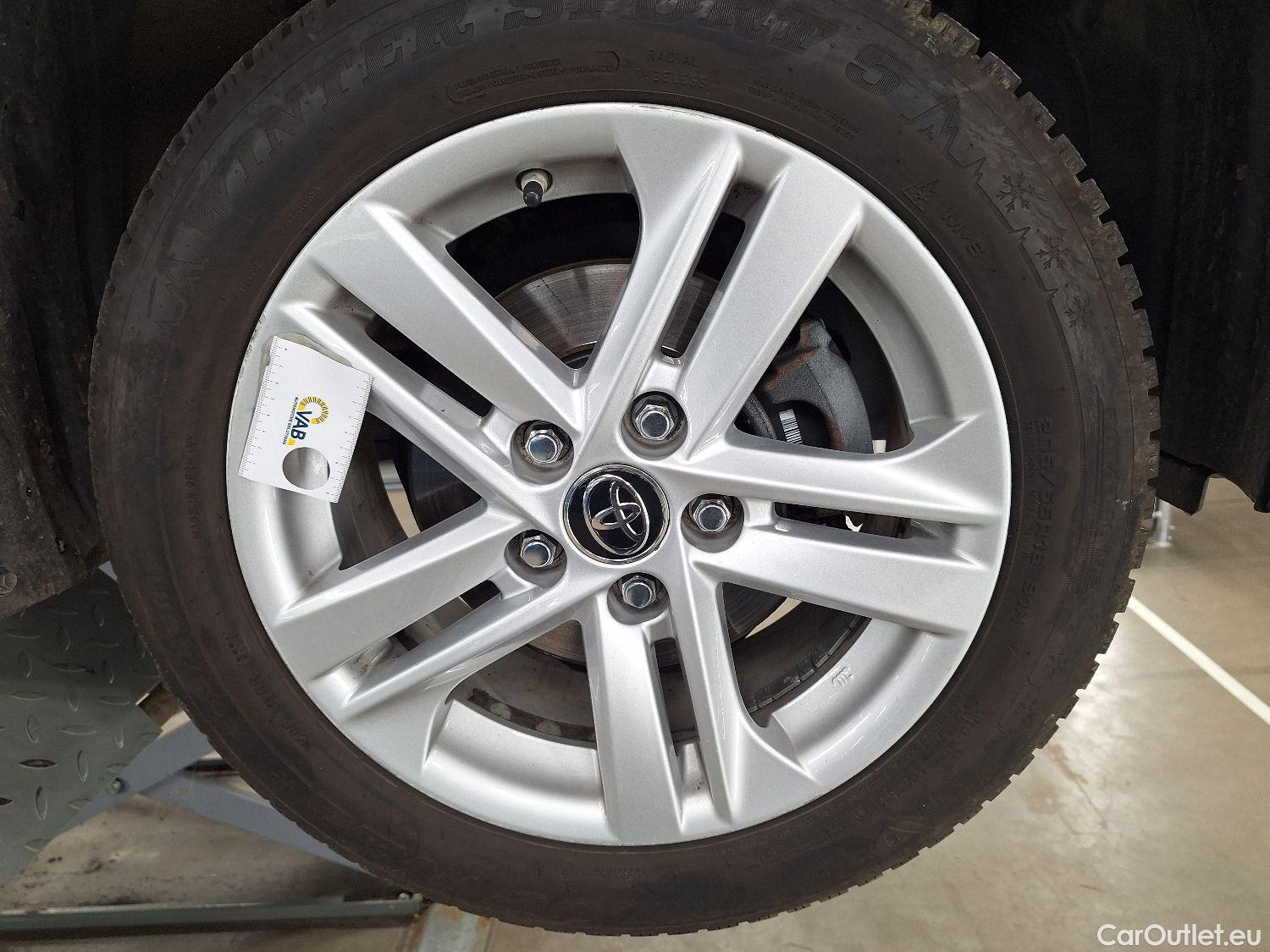  Toyota  Corolla Toyota,  TS '19, Toyota  Touring Sports 1.8 Hybrid Dynamic e #12