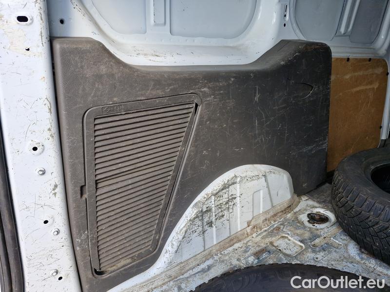  Ford  Transit Connect  (2013) Tr.Con.1.5EBl 74 Trend L2 4d #15